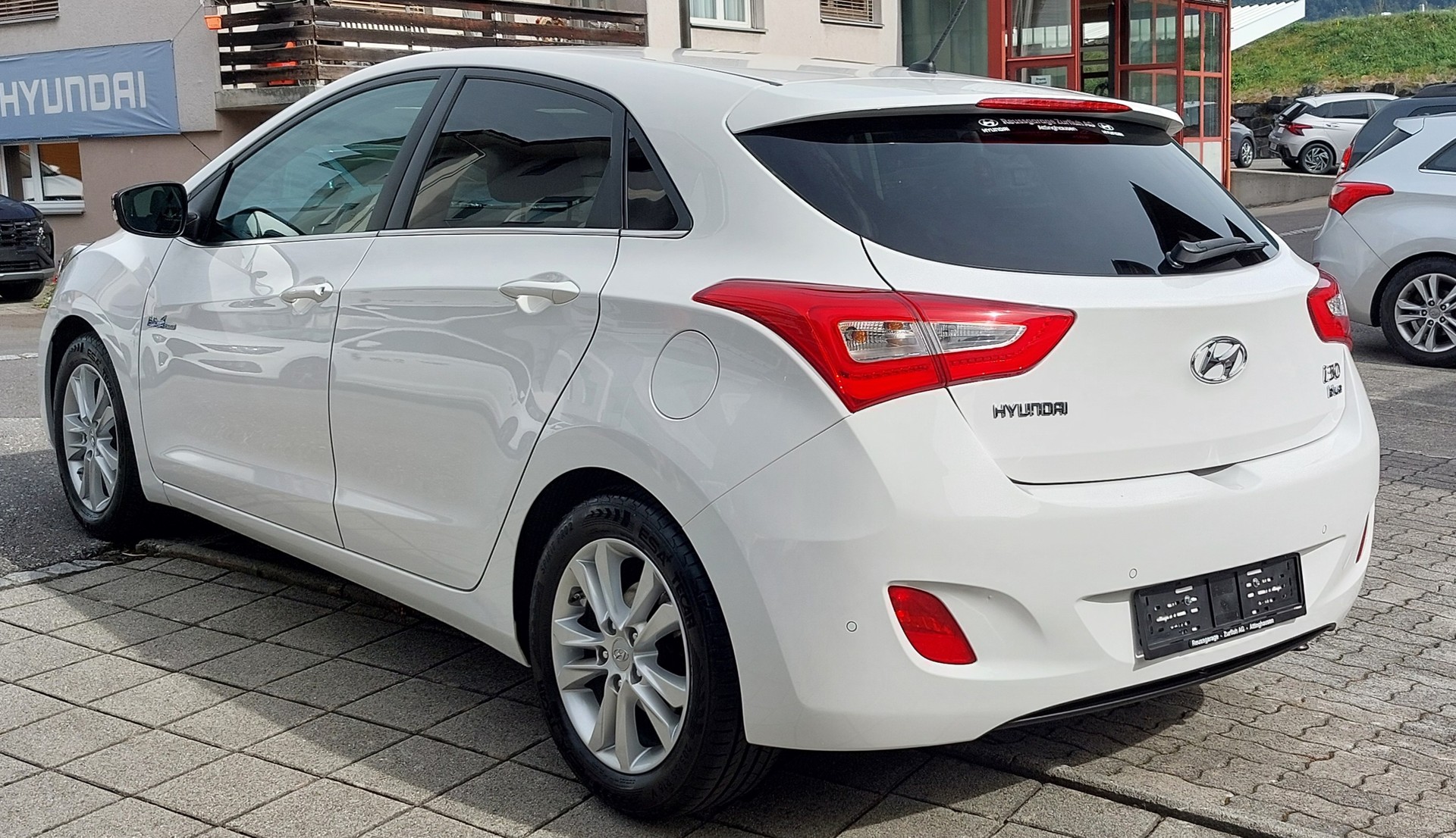 HYUNDAI i30 1.6 GDI GO!-image-6
