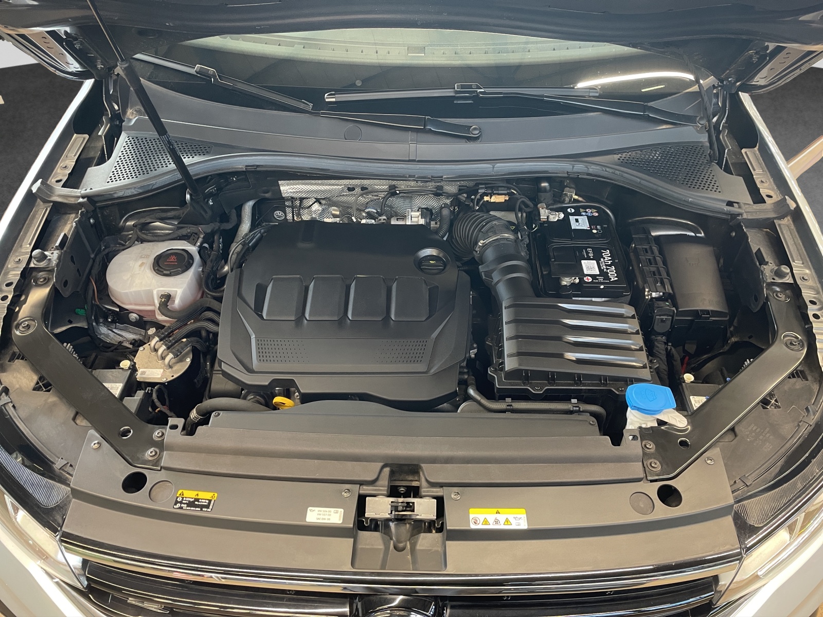 VW Tiguan 2.0 TDI SCR R-Line DSG-image-16