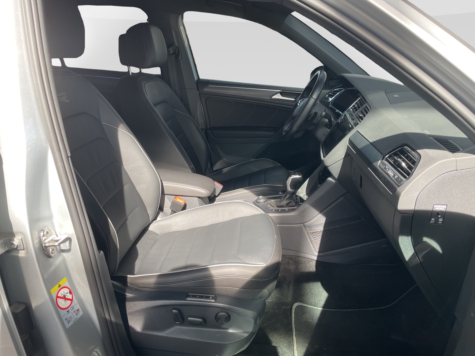 VW Tiguan 2.0 TDI SCR R-Line DSG-image-13