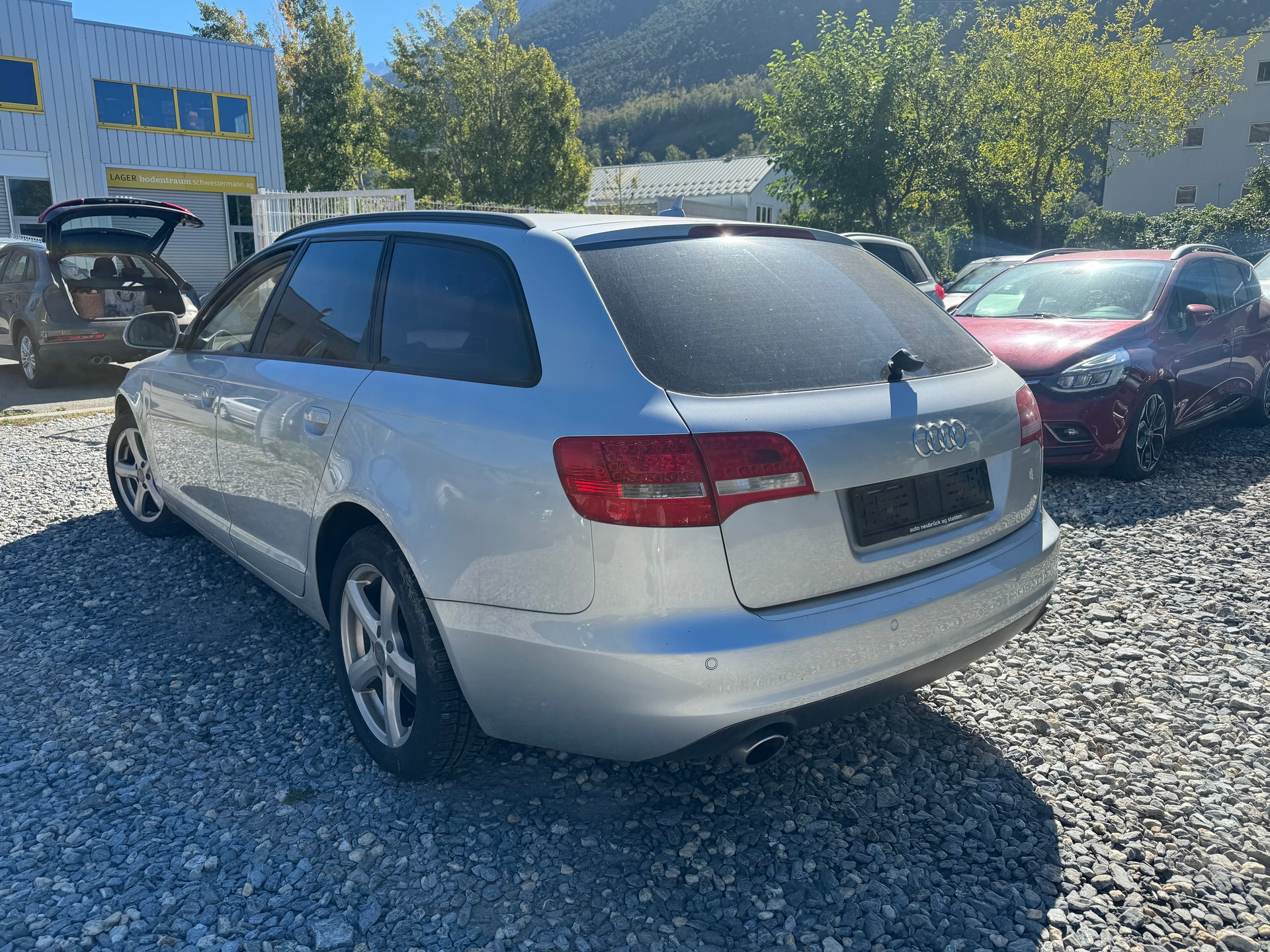 AUDI A6 Avant 4.2 V8 FSI quattro tiptronic-image-2
