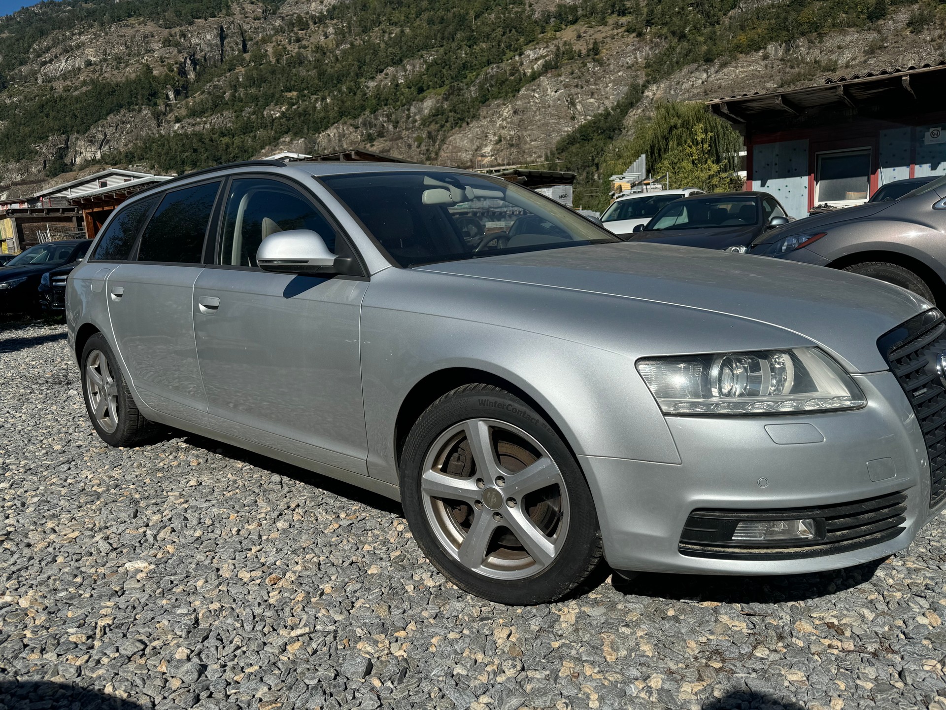 AUDI A6 Avant 4.2 V8 FSI quattro tiptronic-image-9