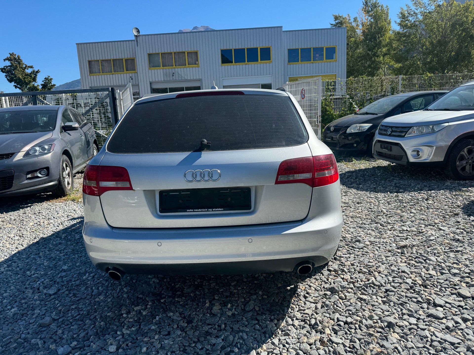 AUDI A6 Avant 4.2 V8 FSI quattro tiptronic-image-3