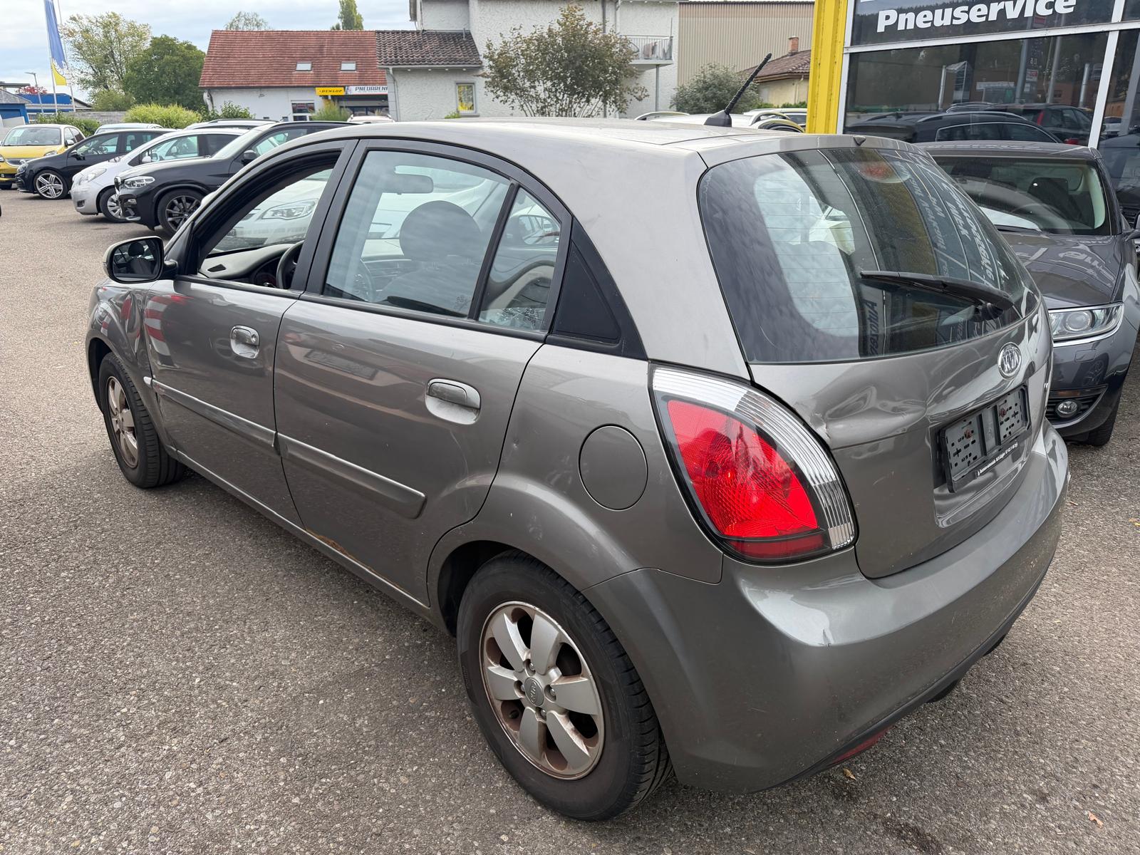 KIA Rio 1.4 16V Trend-image-4