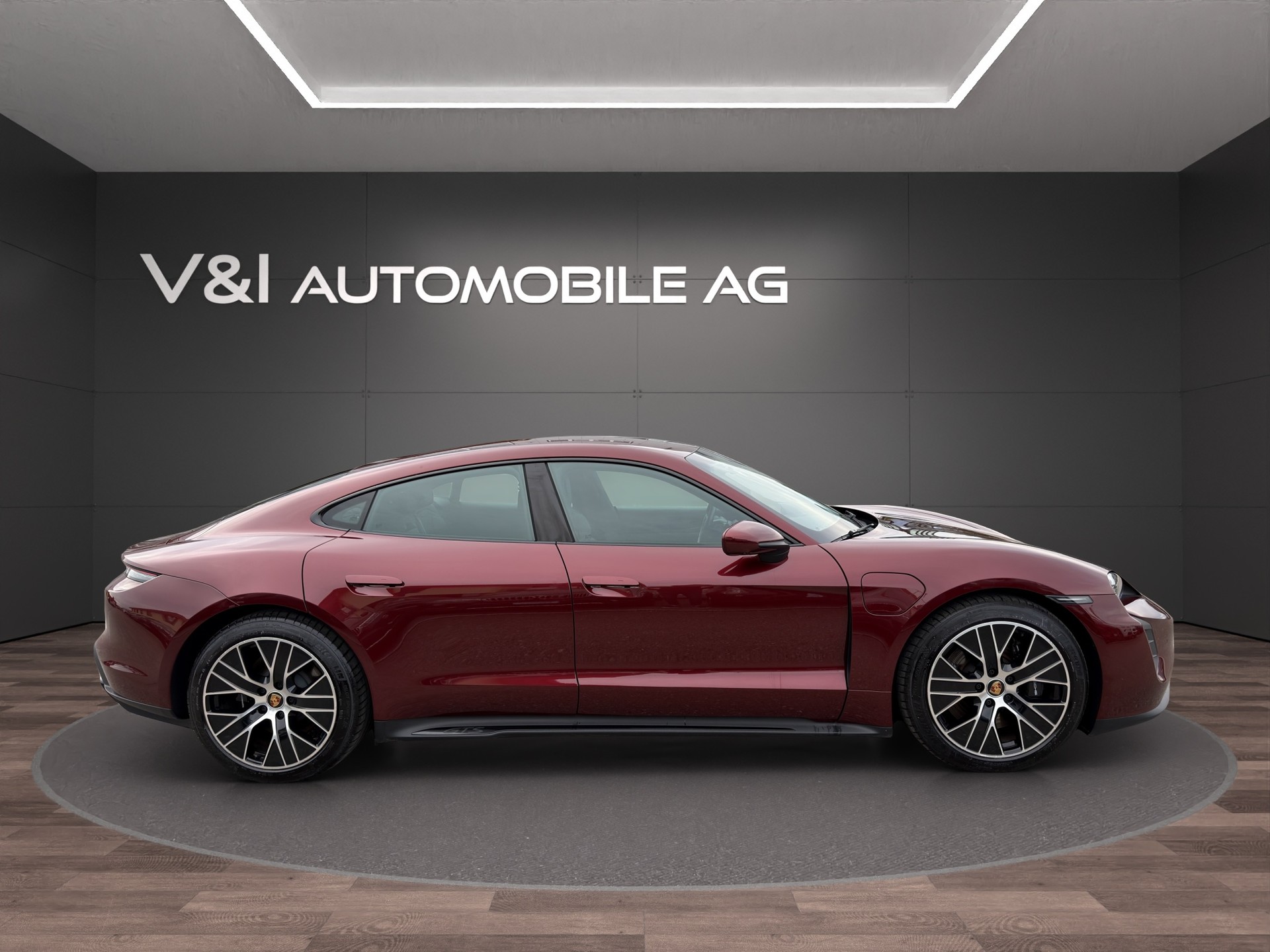 PORSCHE Taycan GTS / CH-Fahrzeug-image-8