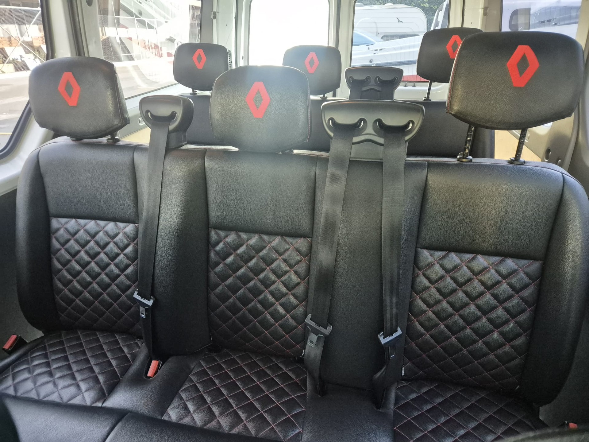 RENAULT Master T35 ENERGY dCi 145 Kombi L2H2-image-4