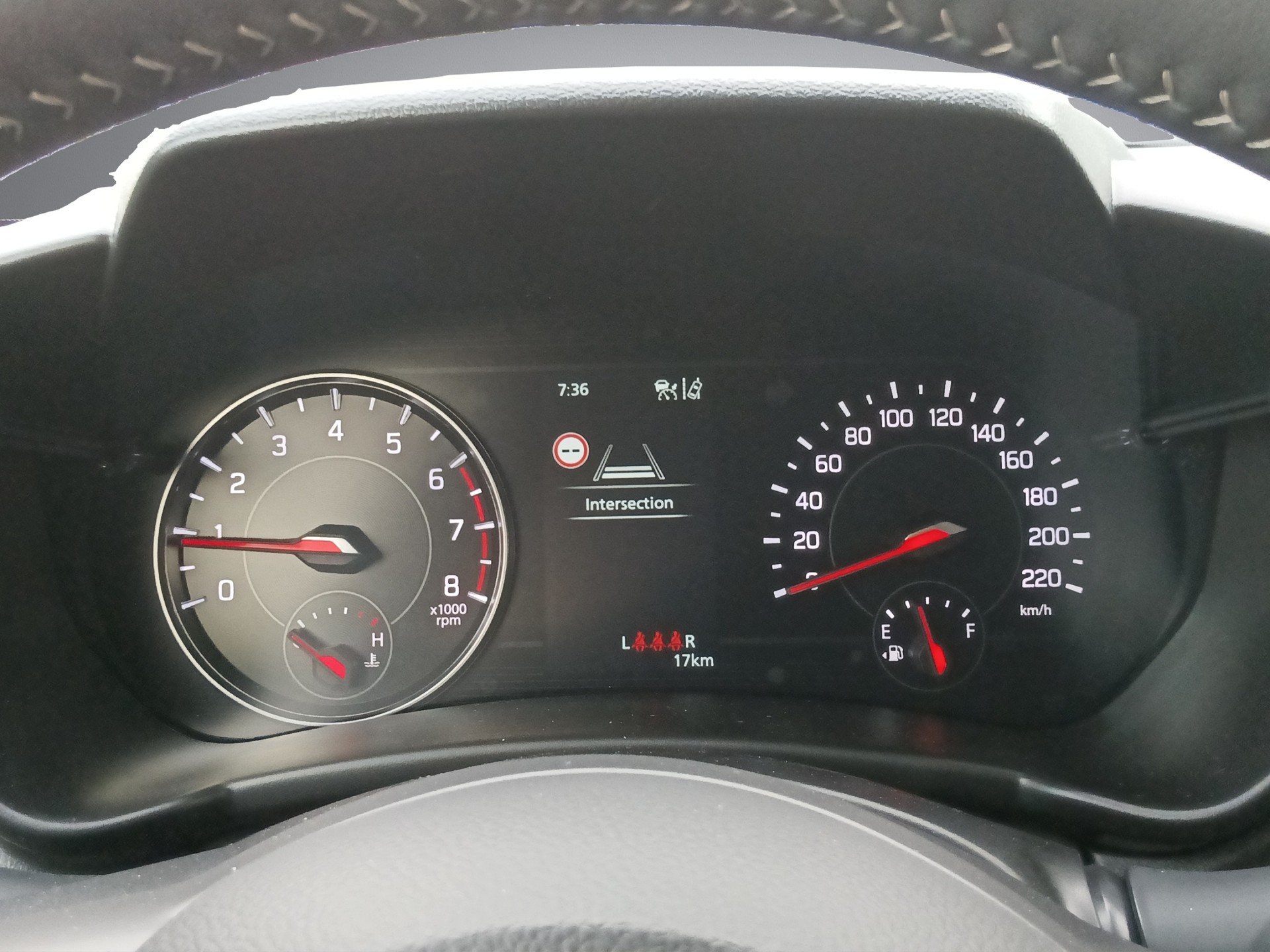 SUZUKI Swift 1.2 Compact Top Hybrid 4x4-image-9
