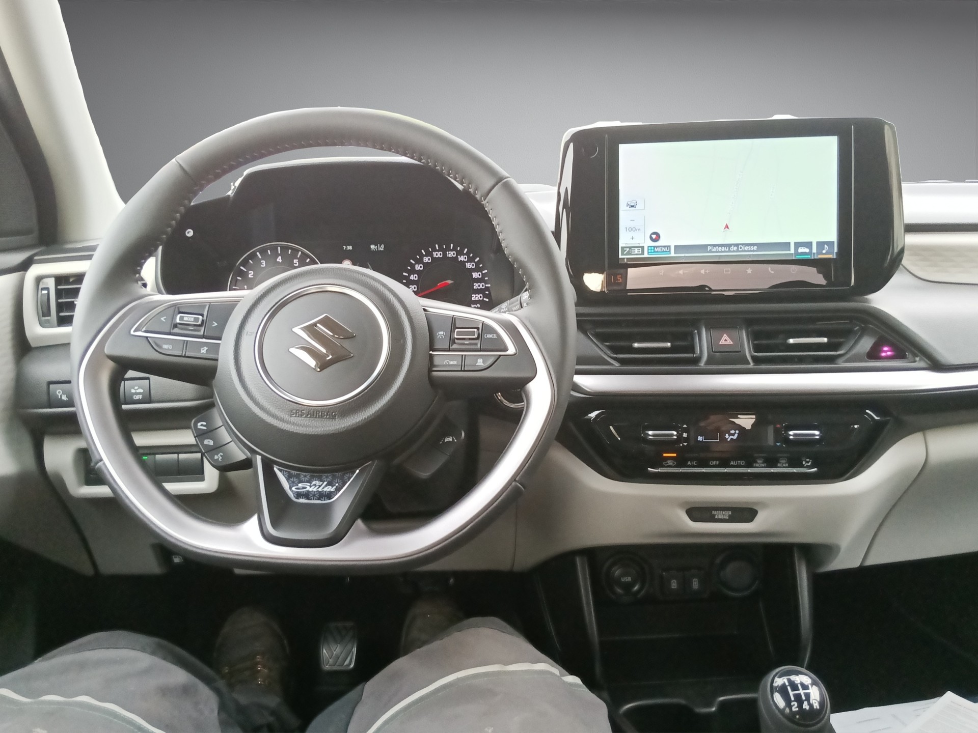 SUZUKI Swift 1.2 Compact Top Hybrid 4x4-image-11