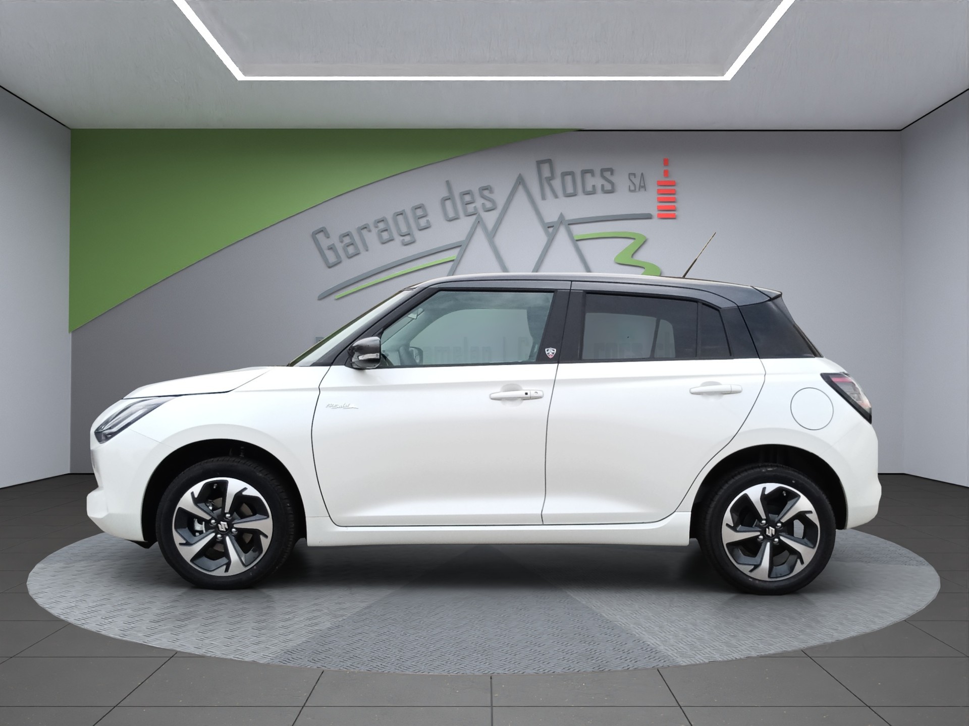 SUZUKI Swift 1.2 Compact Top Hybrid 4x4-image-4