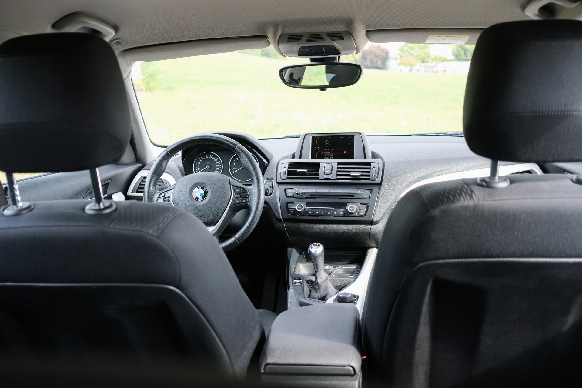 BMW 116i-image-2