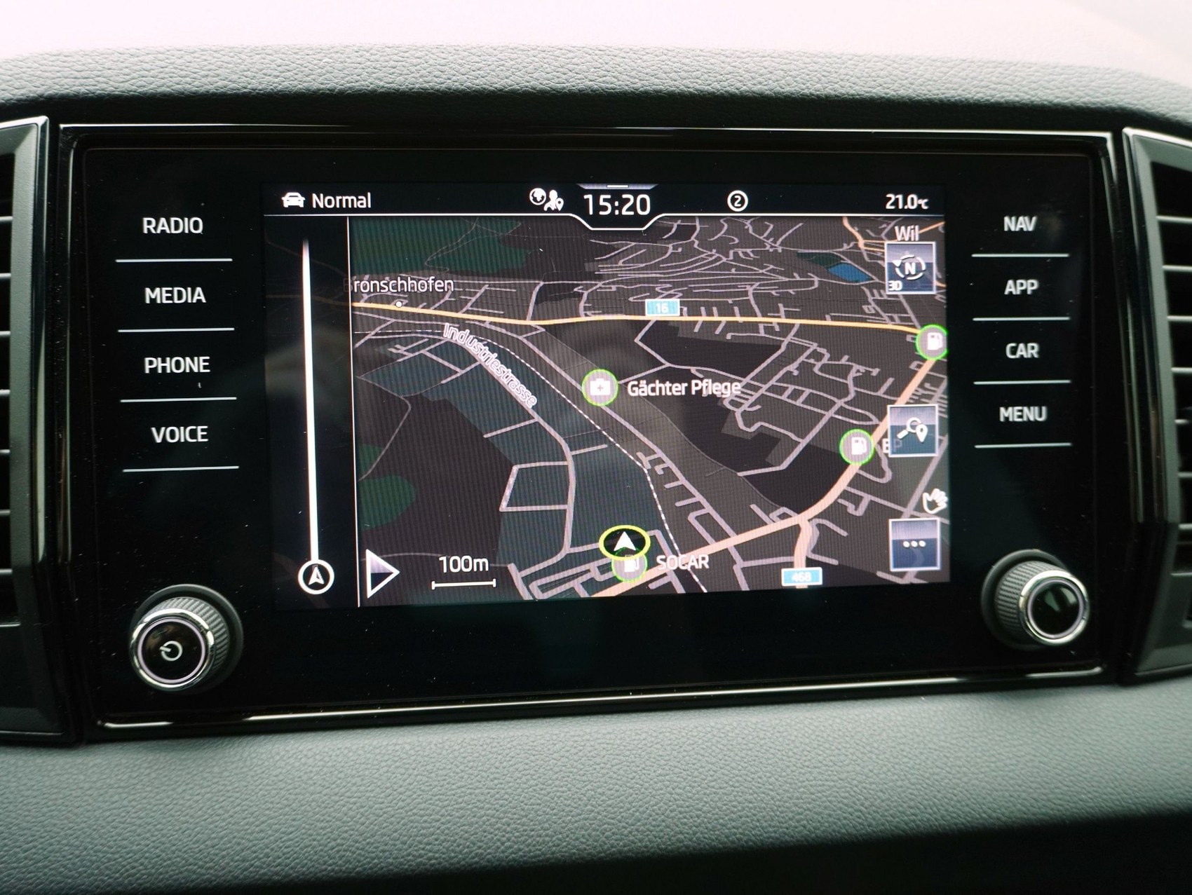 SKODA Karoq 2.0 TDI DSG Sport Line 4x4-image-18