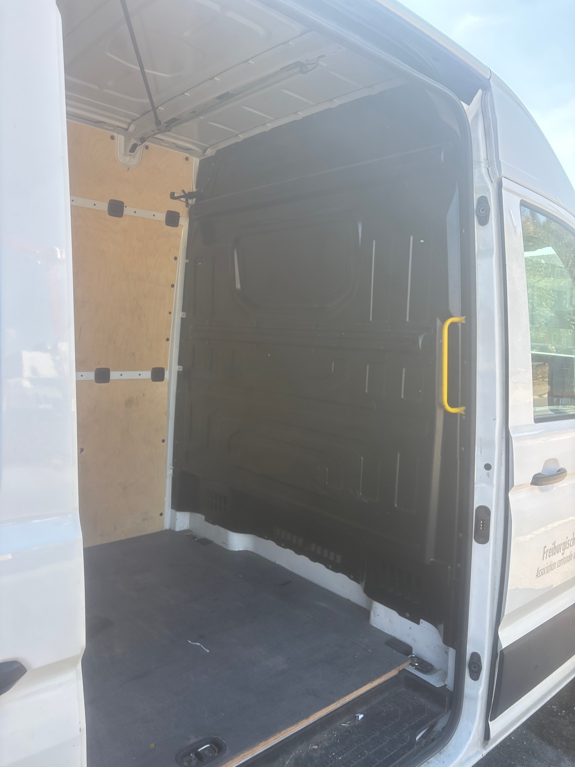 VW Crafter 35 2.0 TDI Entry L3 A-image-13
