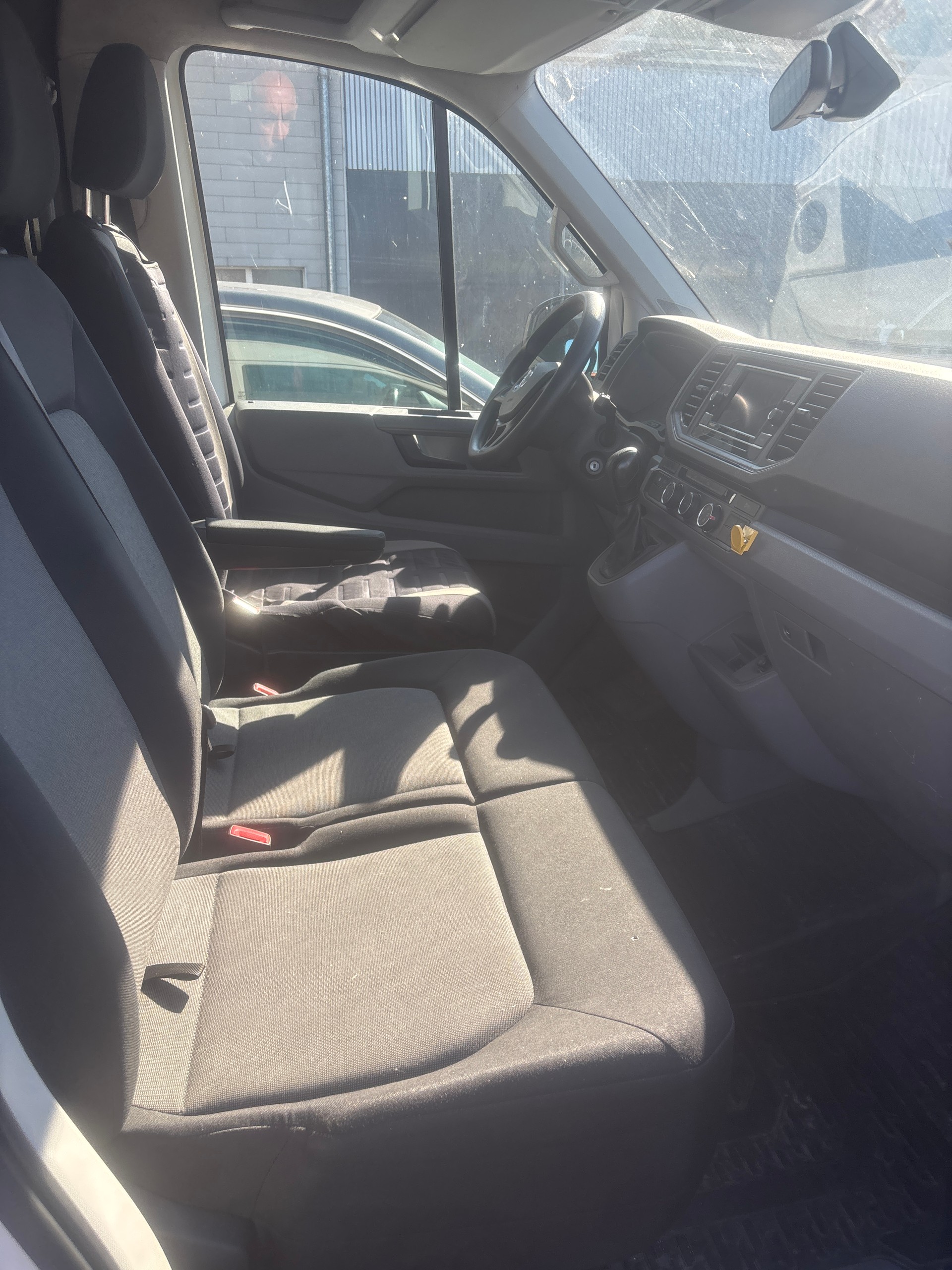 VW Crafter 35 2.0 TDI Entry L3 A-image-8