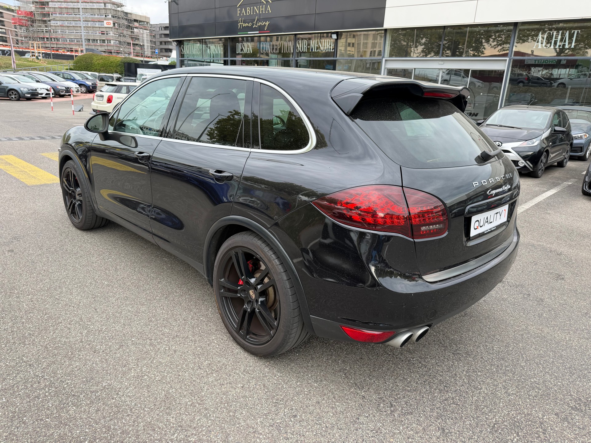 PORSCHE Cayenne Turbo-image-3