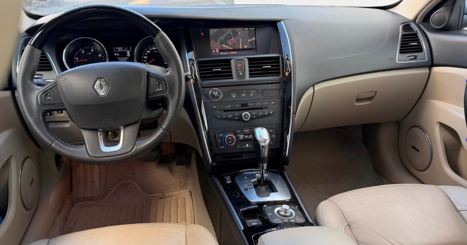 RENAULT Latitude 3.0 dCi Initiale active-shift-image-6