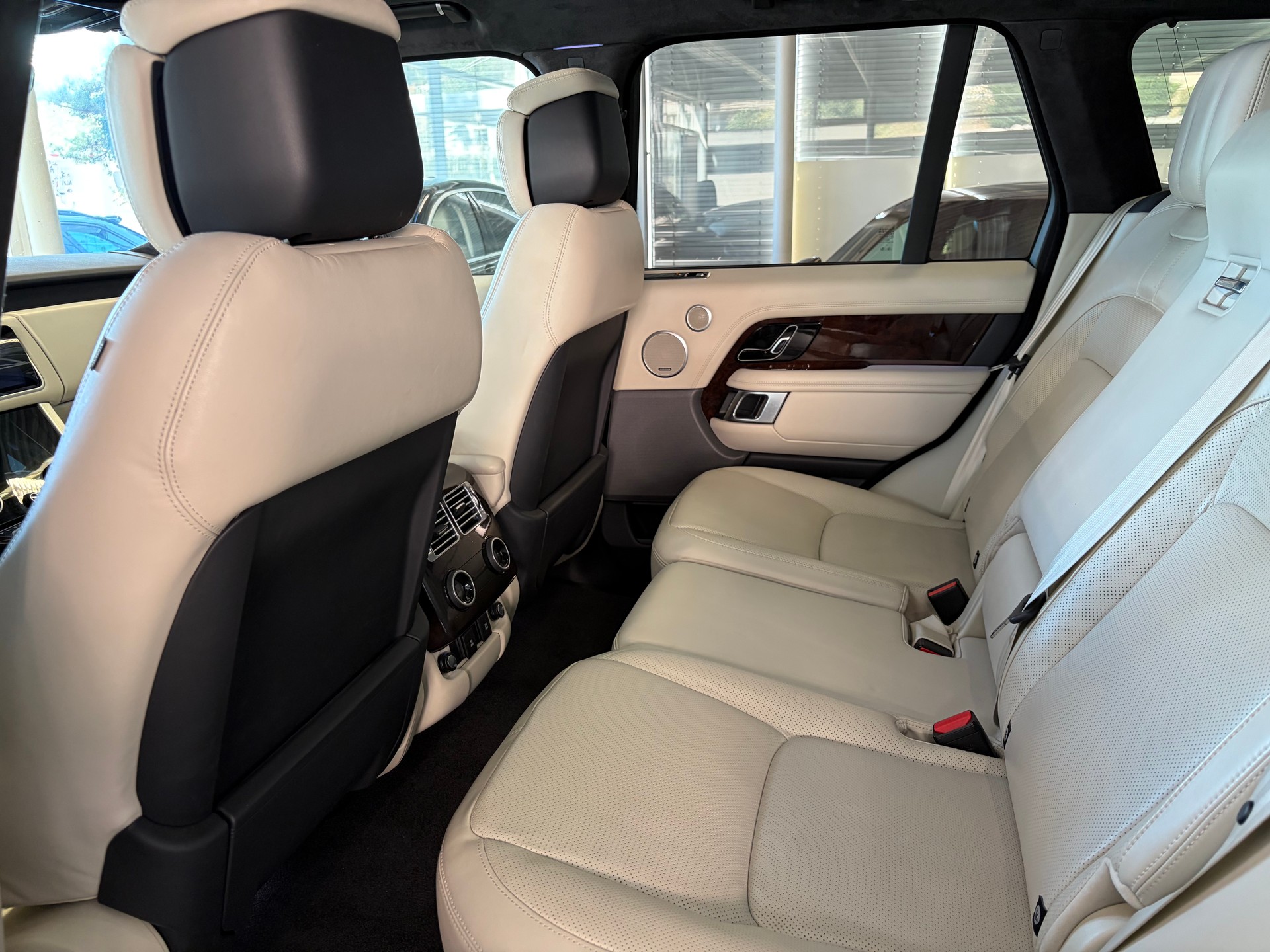 LAND ROVER Range Rover 3.0 SDV6 Vogue | CH | Leder Ivory | Pano | Standheizung | HeadUp | Drive Pro | Pixel-Laser | DAB+ |-image-20