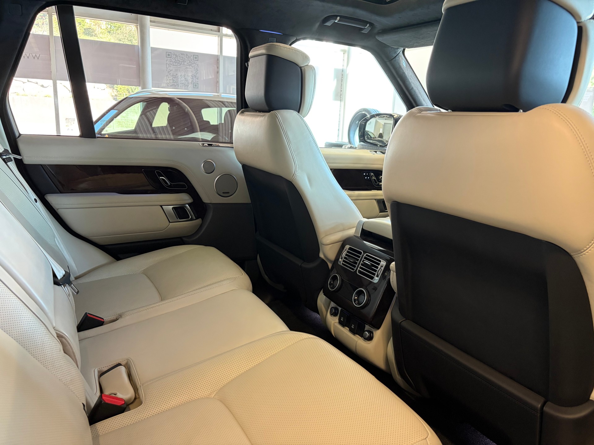 LAND ROVER Range Rover 3.0 SDV6 Vogue | CH | Leder Ivory | Pano | Standheizung | HeadUp | Drive Pro | Pixel-Laser | DAB+ |-image-22