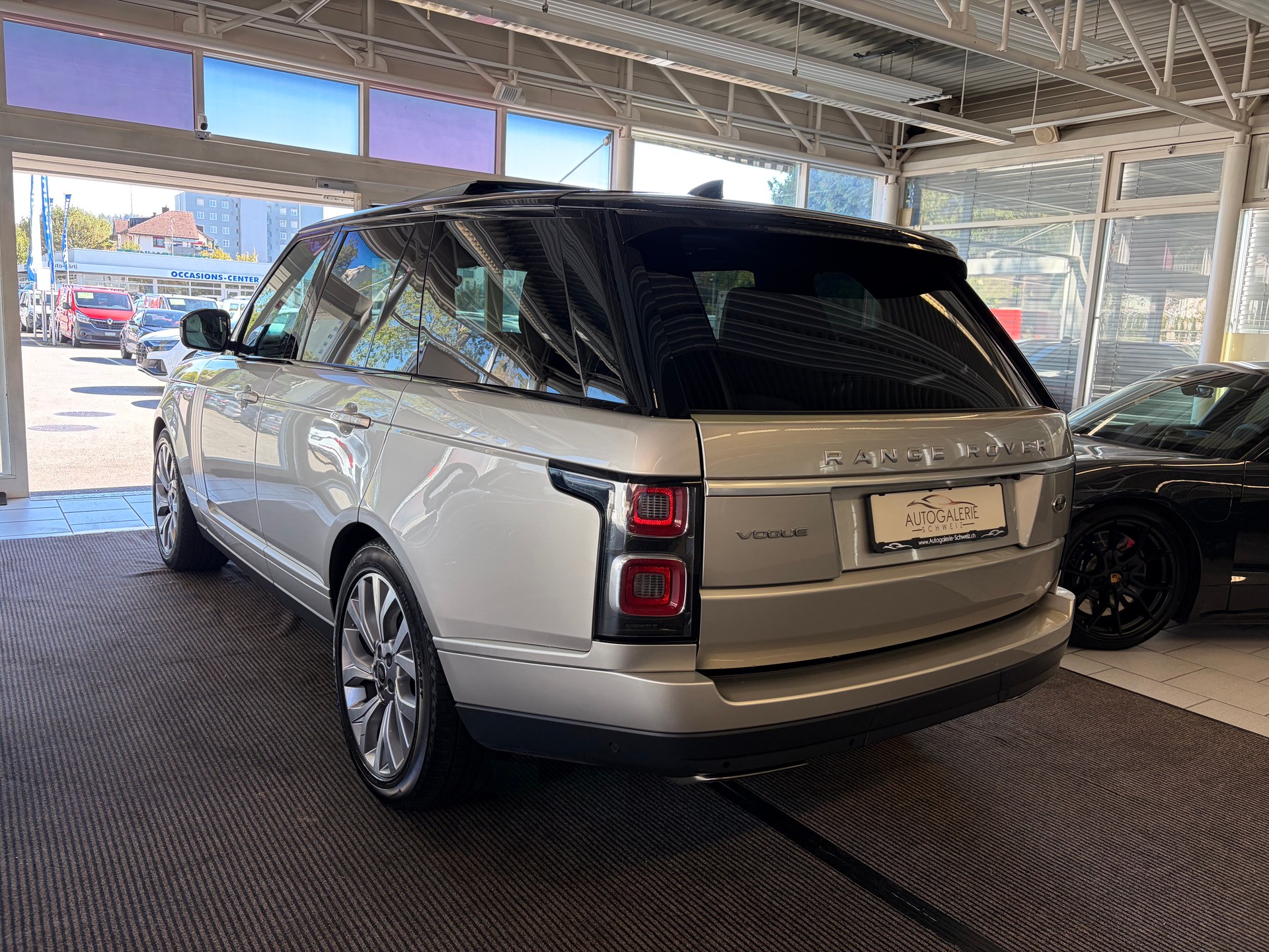 LAND ROVER Range Rover 3.0 SDV6 Vogue | CH | Leder Ivory | Pano | Standheizung | HeadUp | Drive Pro | Pixel-Laser | DAB+ |-image-8