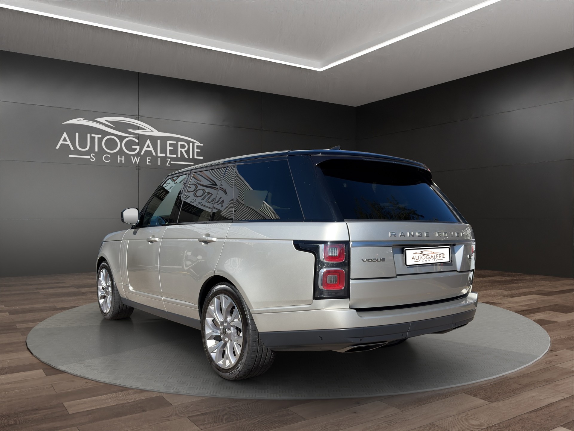 LAND ROVER Range Rover 3.0 SDV6 Vogue | CH | Leder Ivory | Pano | Standheizung | HeadUp | Drive Pro | Pixel-Laser | DAB+ |-showroom-element-2