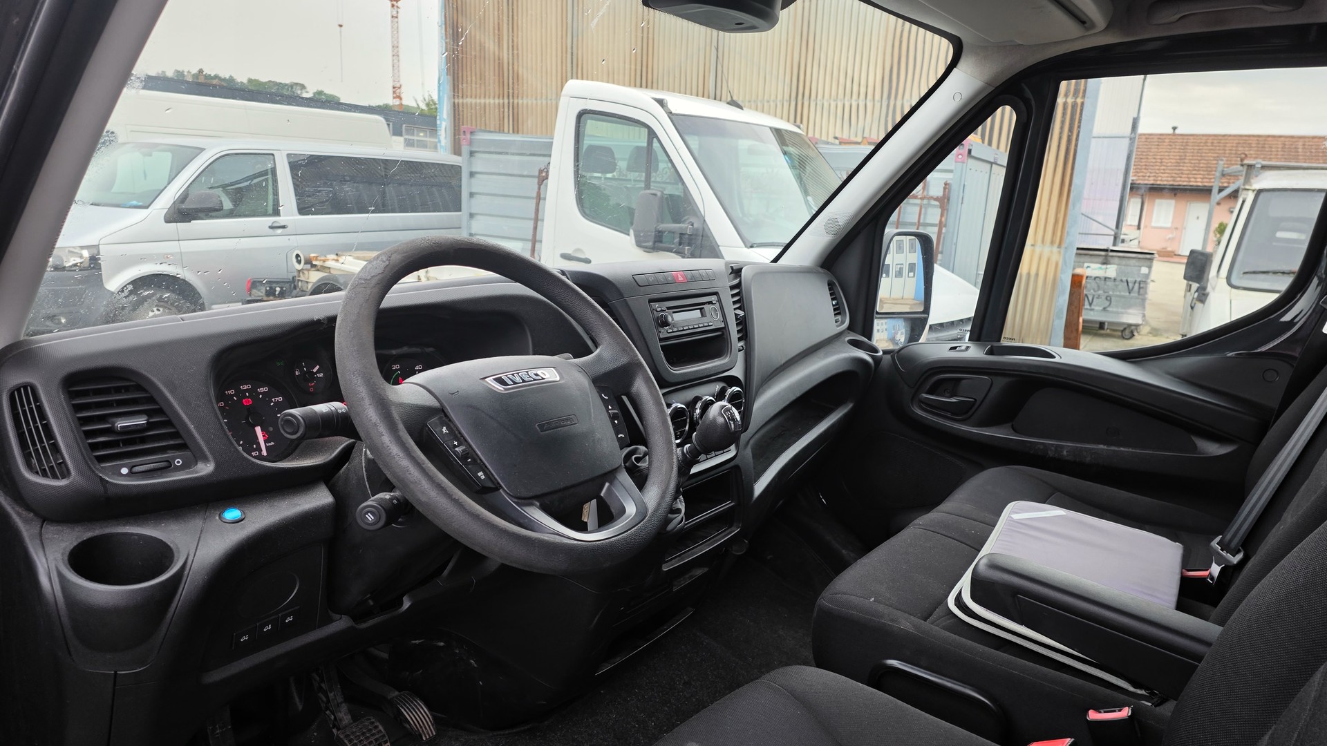 IVECO 35 C 21-image-6