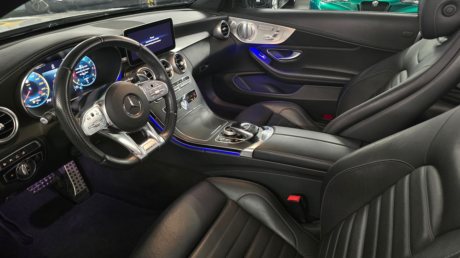 MERCEDES-BENZ C 43 Cabriolet AMG 4Matic 9G-Tronic-image-15