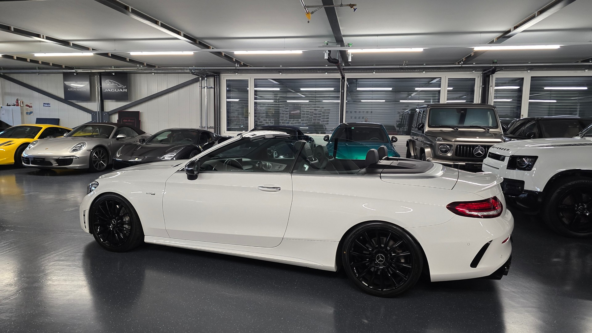 MERCEDES-BENZ C 43 Cabriolet AMG 4Matic 9G-Tronic-image-9