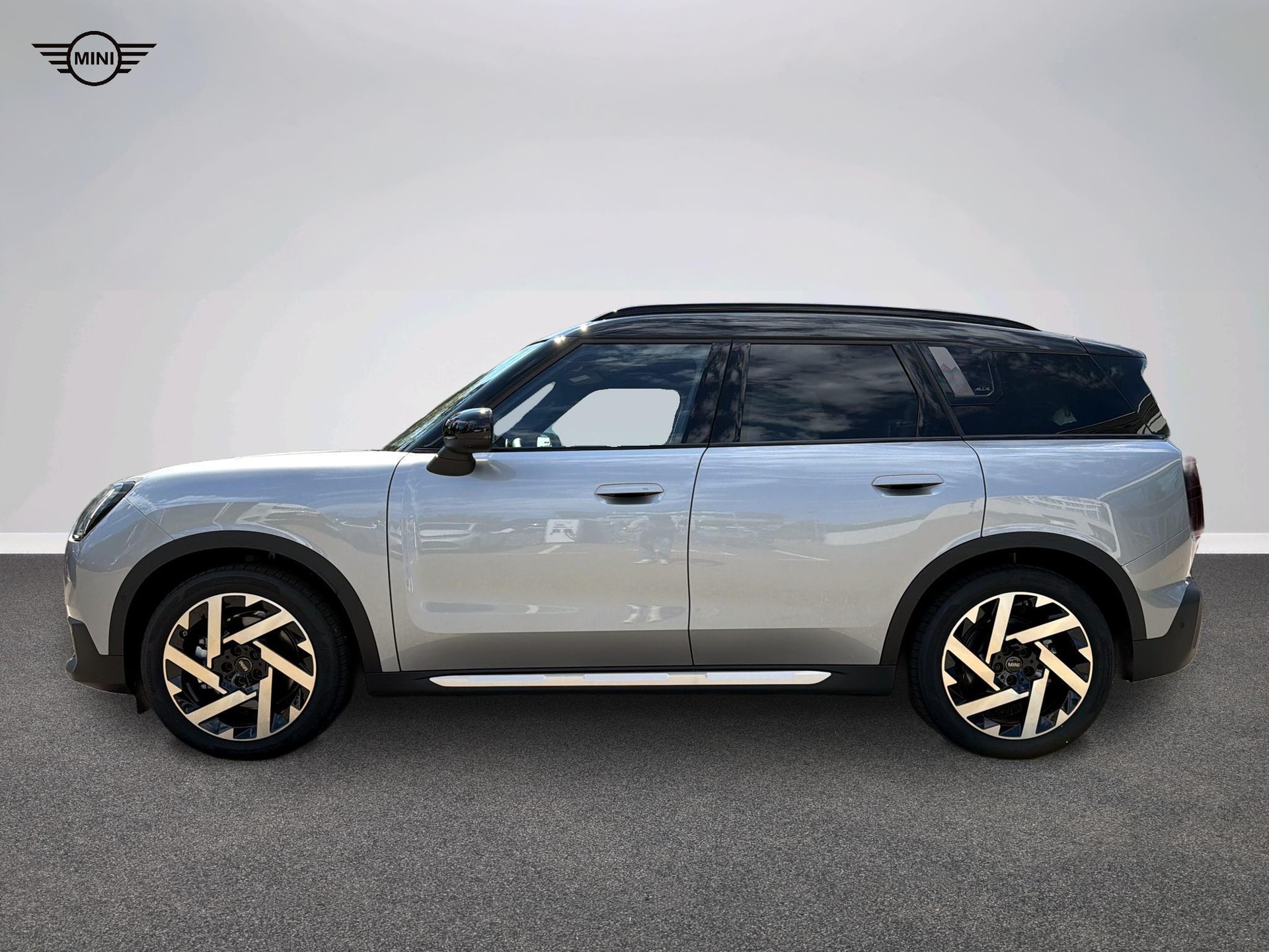 MINI Countryman SE ALL4-image-2