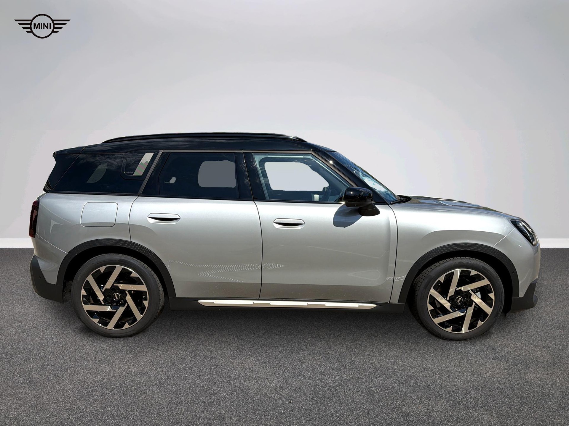 MINI Countryman SE ALL4-image-1
