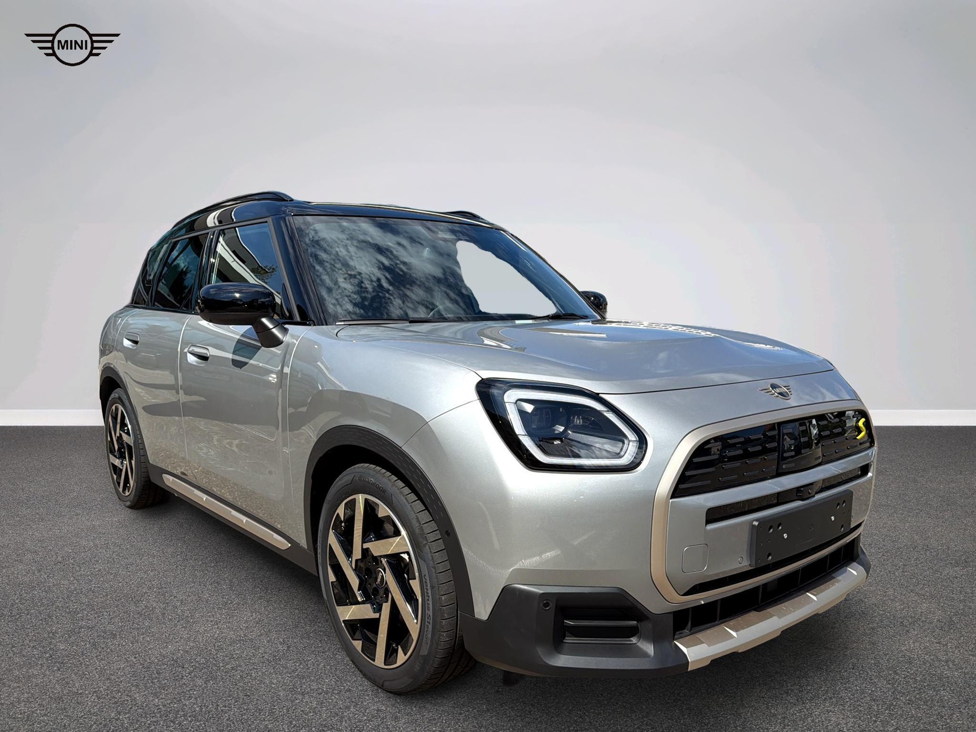 MINI Countryman SE ALL4-image-11