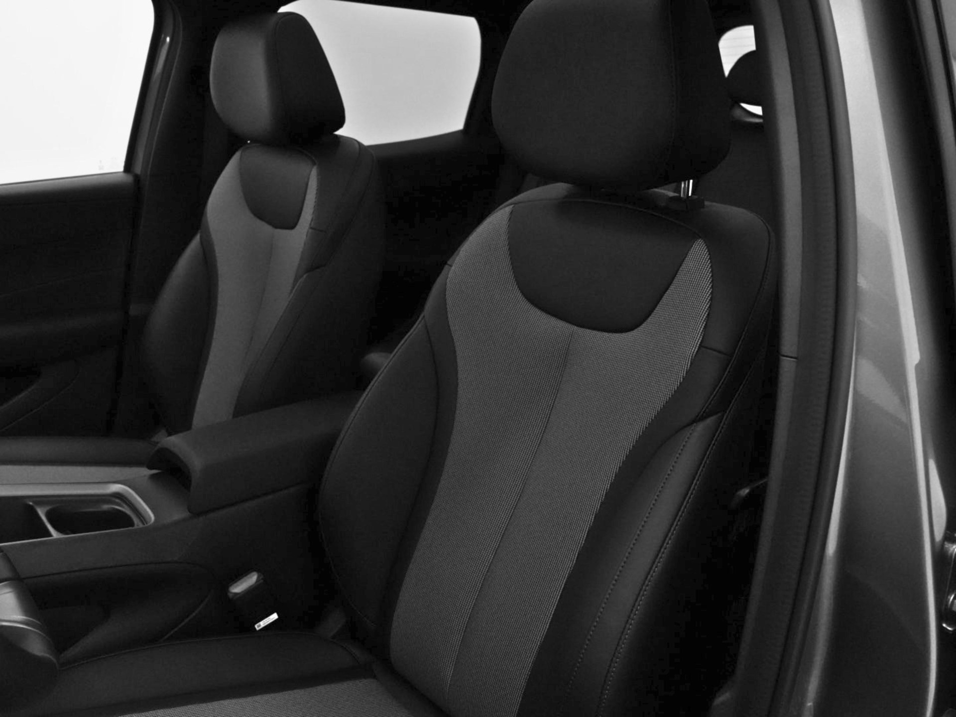 BYD Dolphin G DM-i Comfort-image-12