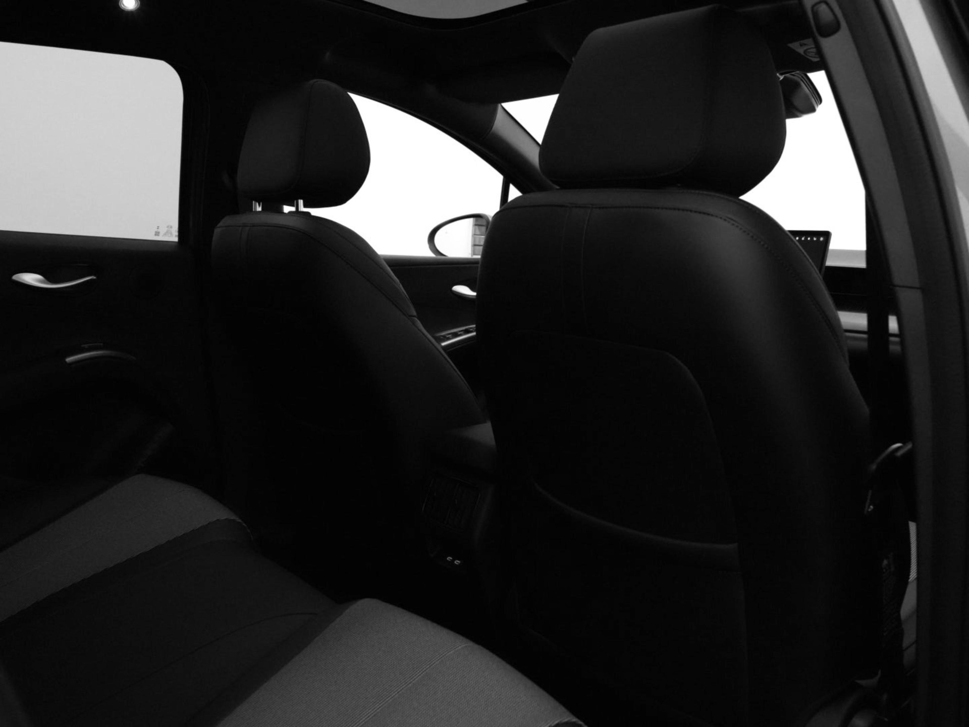 BYD Dolphin G DM-i Comfort-image-15