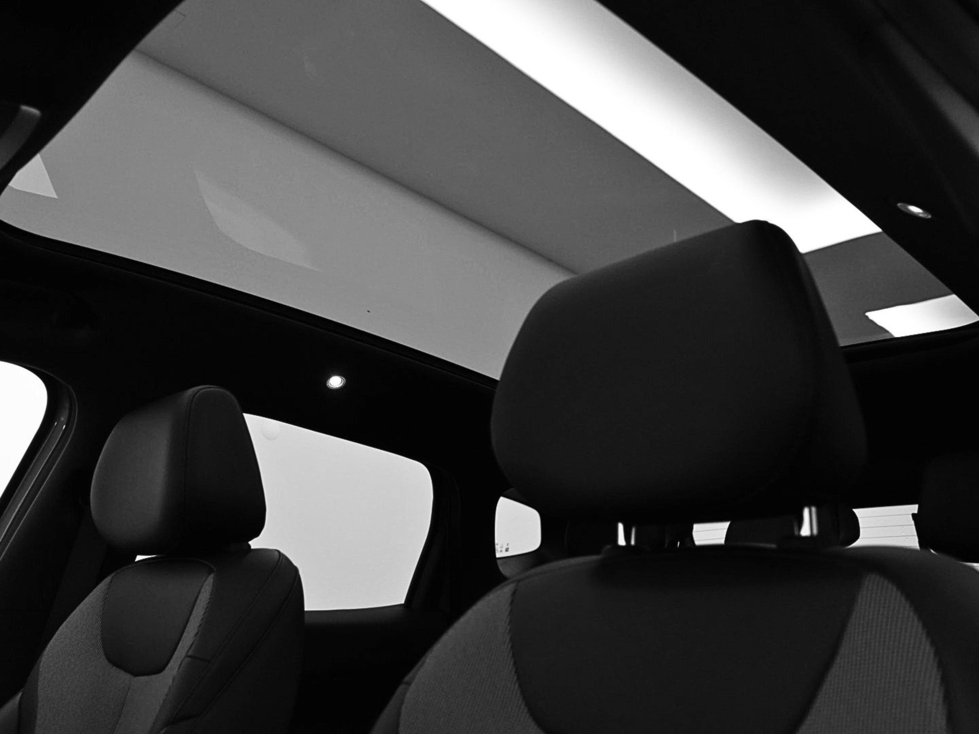 BYD Dolphin G DM-i Comfort-image-13