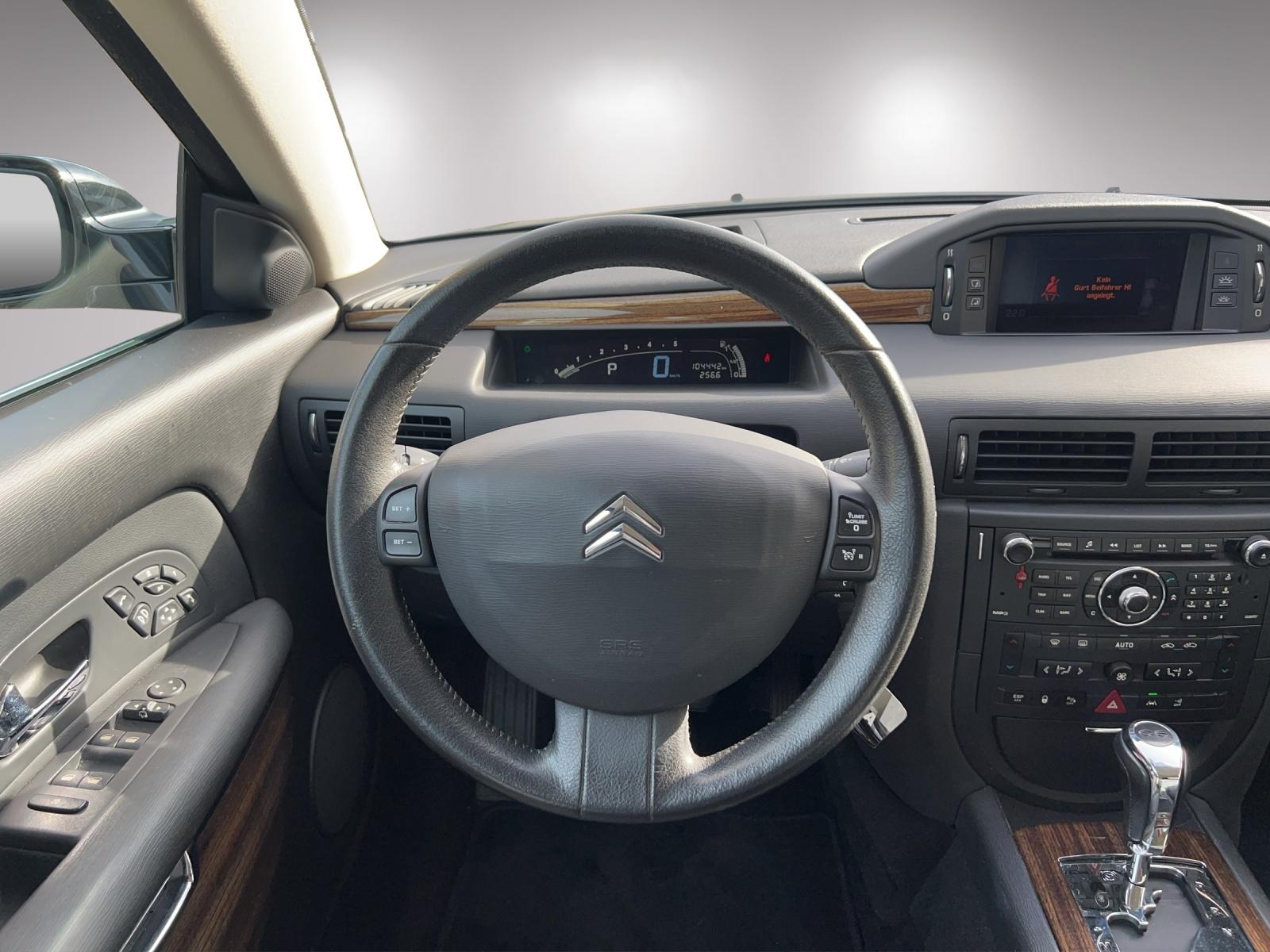 CITROEN C6 2.7 HDi V6 Exclusive-image-8