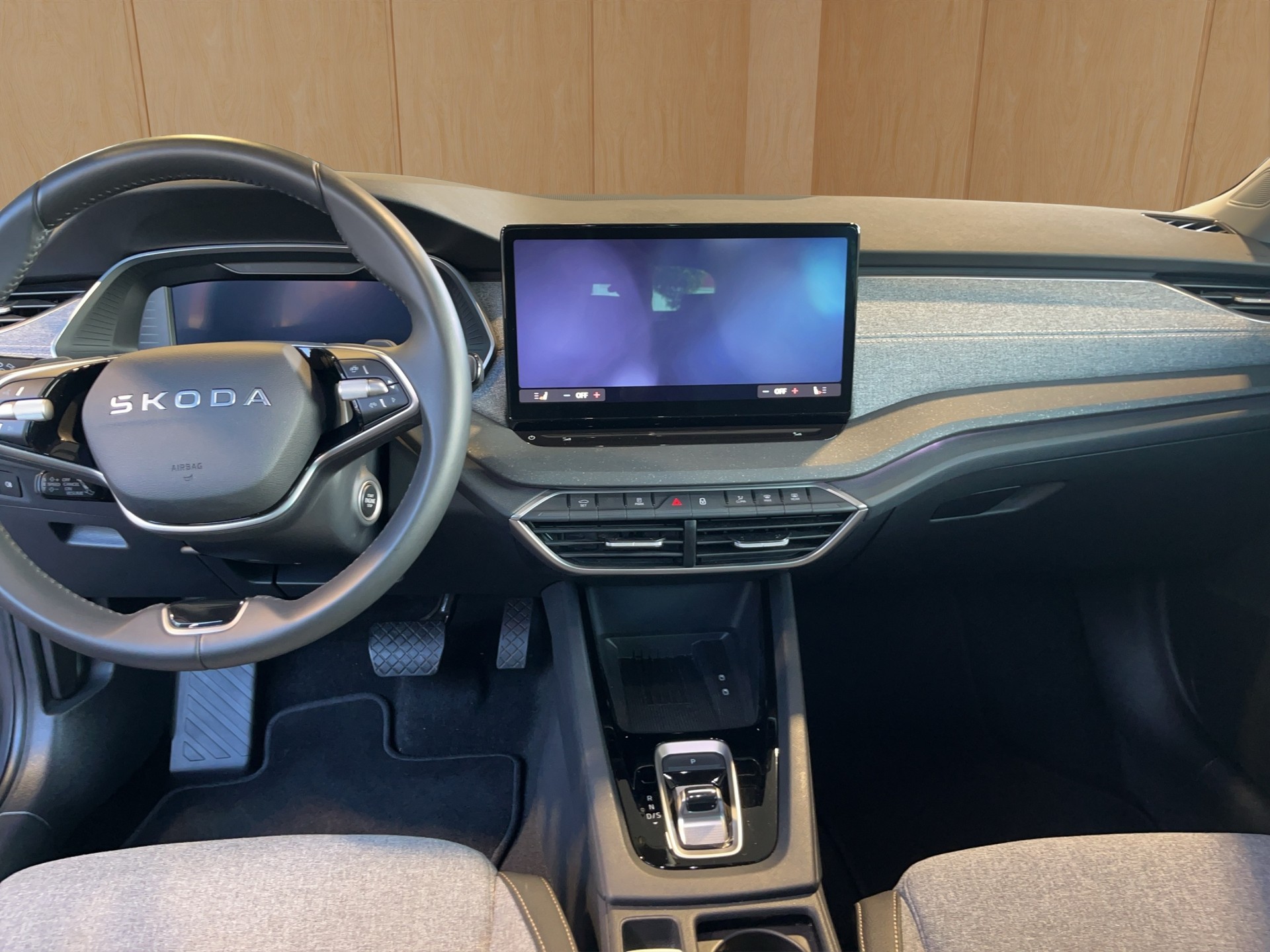 SKODA Octavia Combi 2.0 TDI DSG Selection-image-8