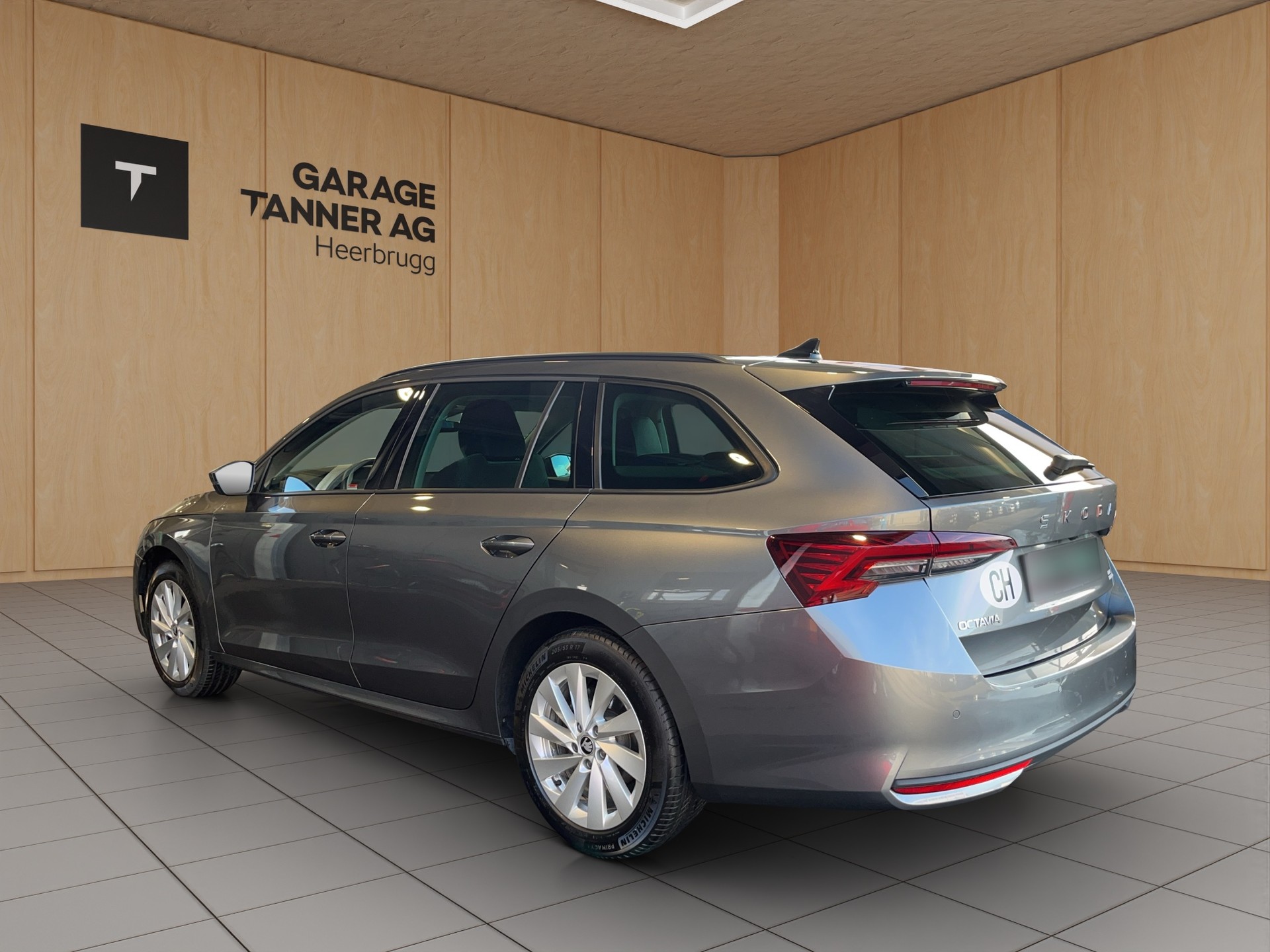 SKODA Octavia Combi 2.0 TDI DSG Selection-image-5