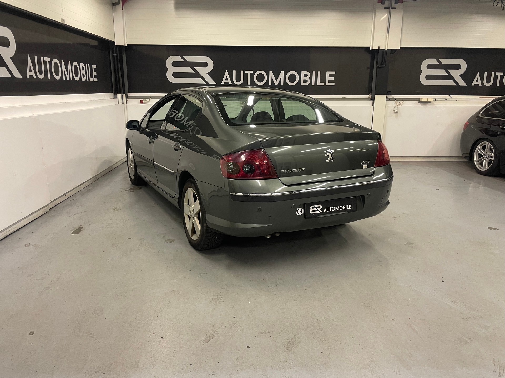 PEUGEOT 407 3.0 SV Executive Automatic-image-3