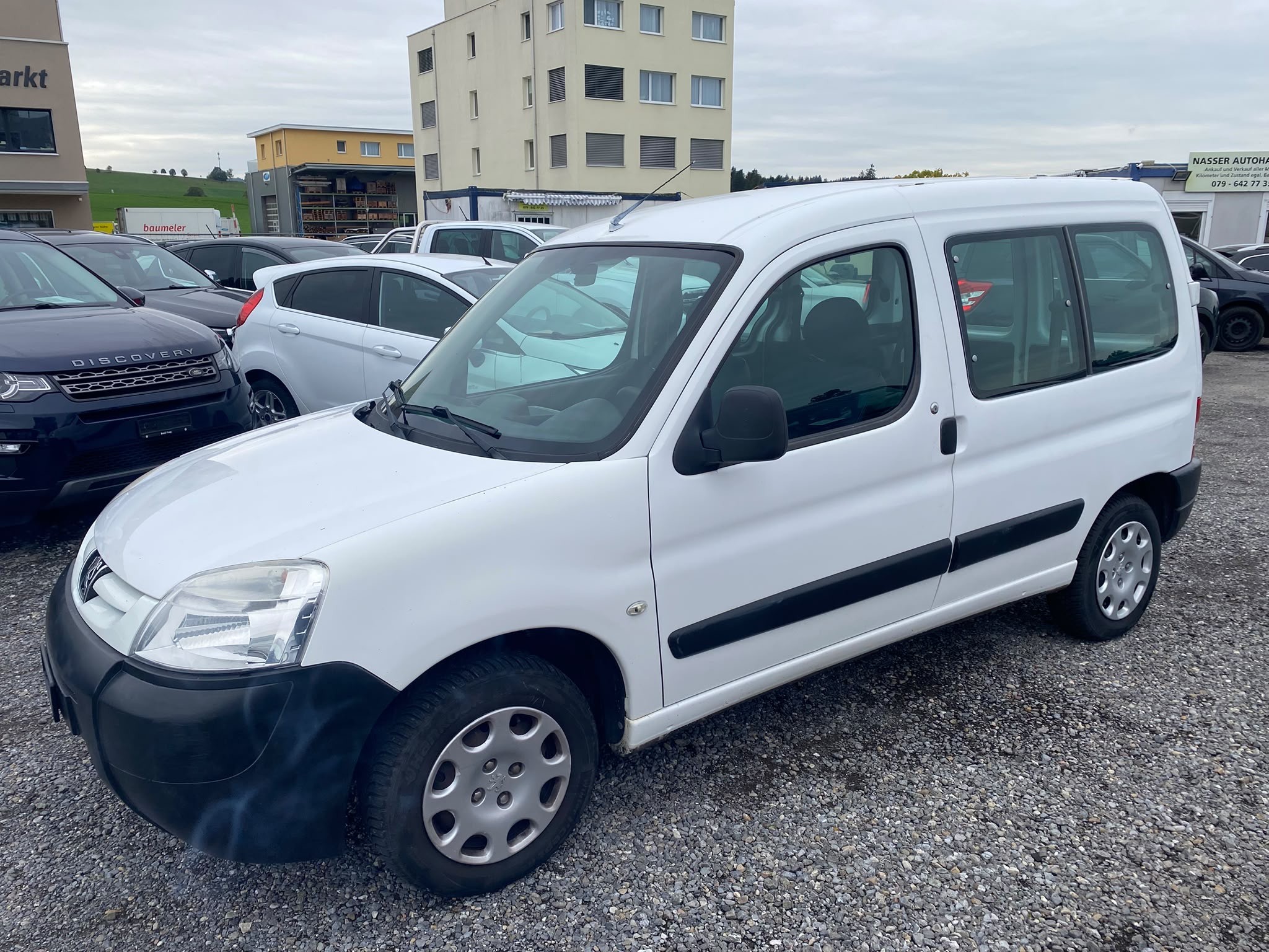 Car photo