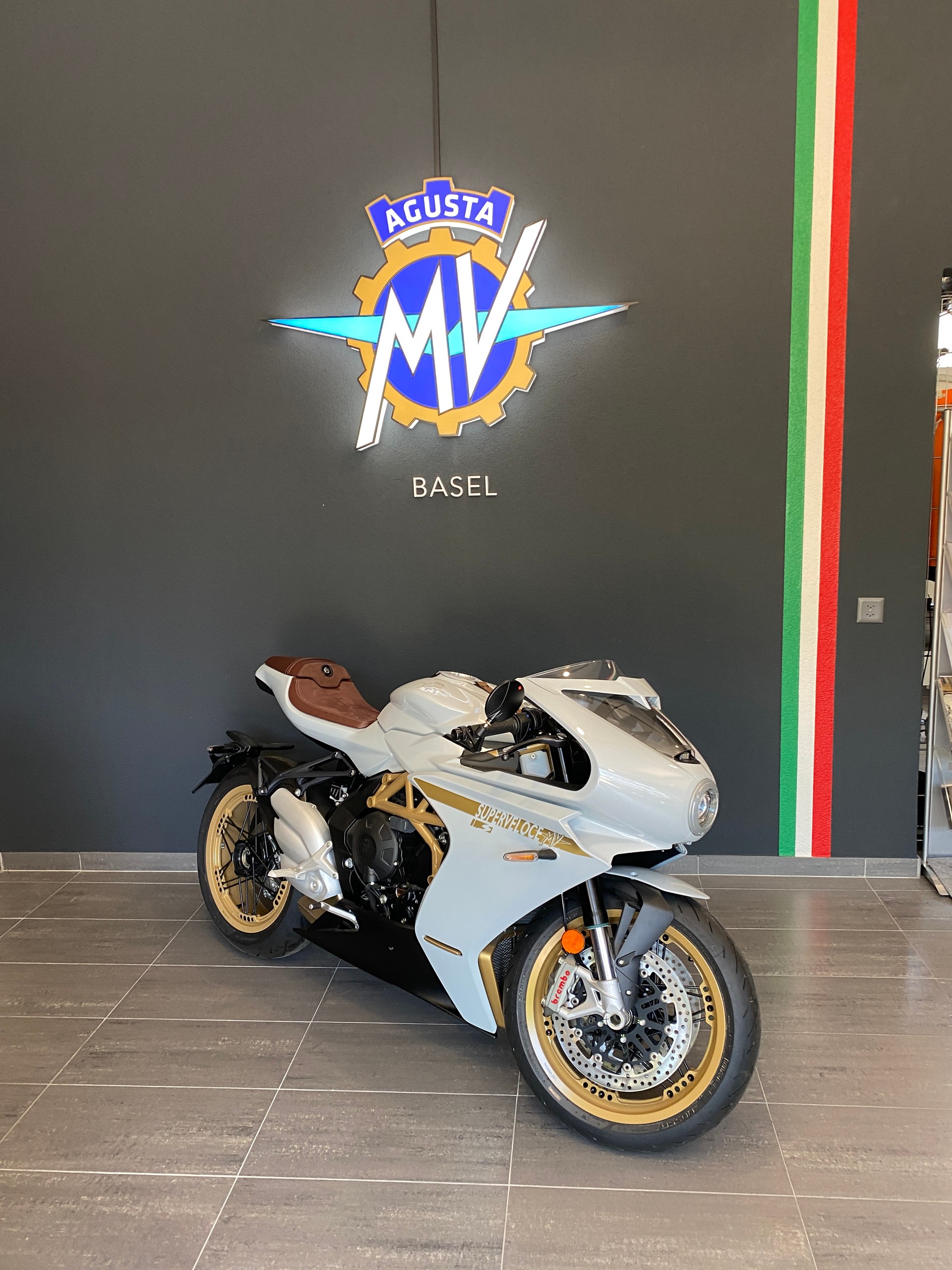 MV AGUSTA Superveloce S 800