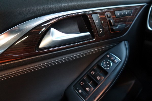 INFINITI Q30 2.2d Premium Tech AWD-image-13