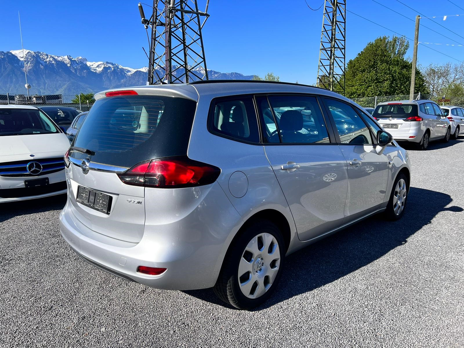 OPEL Zafira Tourer 1.6i 16V CNG Turbo Cosmo-image-4