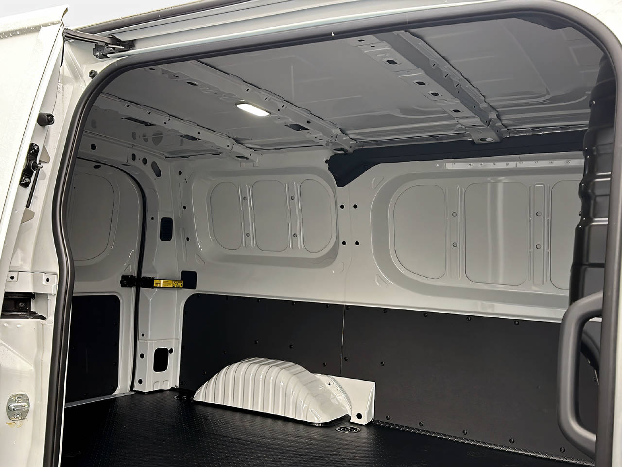 MAXUS eDeliver 7 Kaw. L1 E-Motor 77kWh-image-12