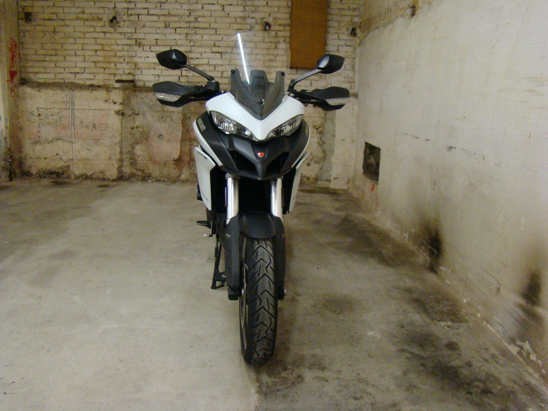 DUCATI Multistrada 950-showroom-element-1