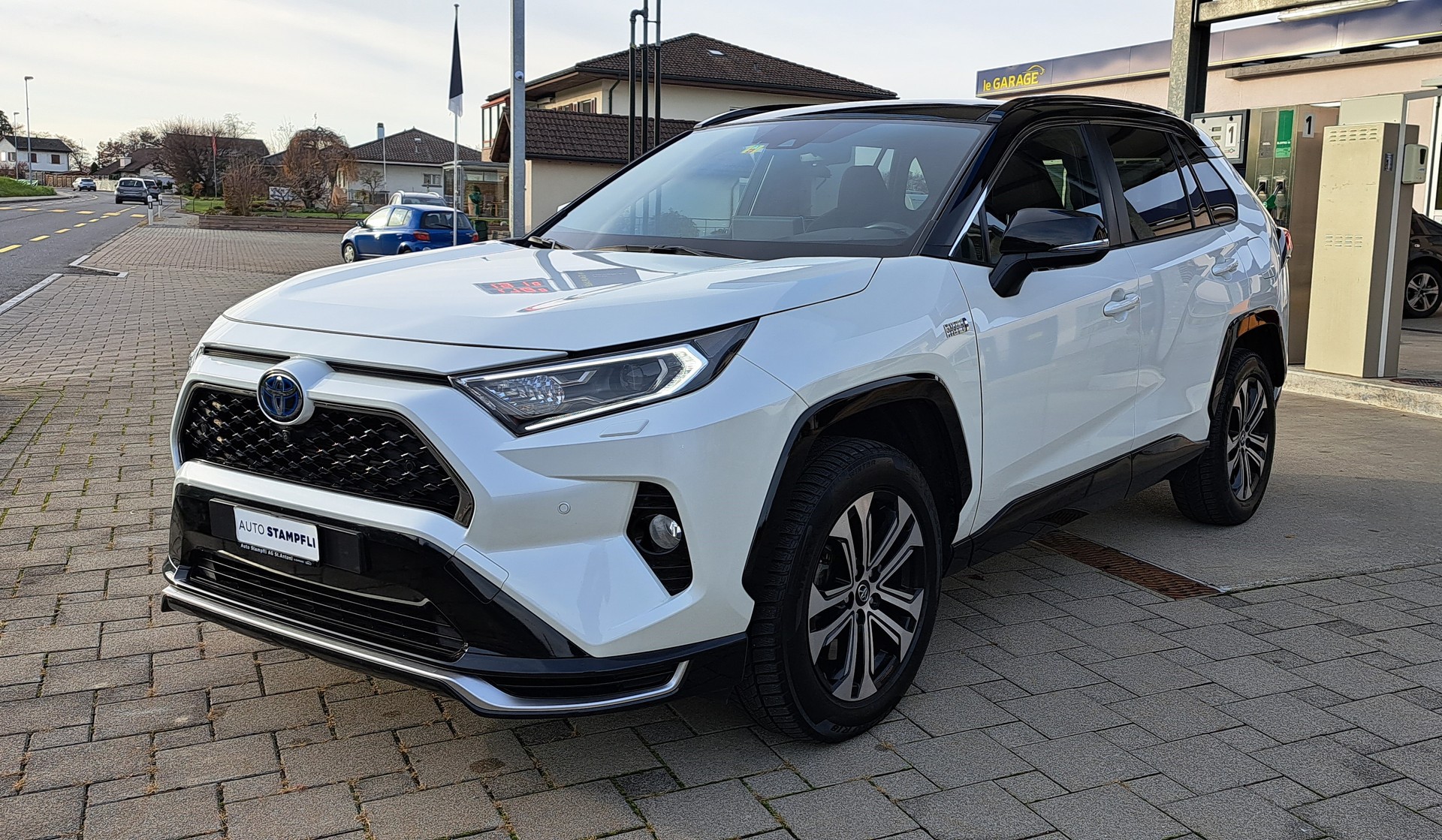 TOYOTA RAV-4 2.5 PHEV Platinum e-CVT 4WD-image-1