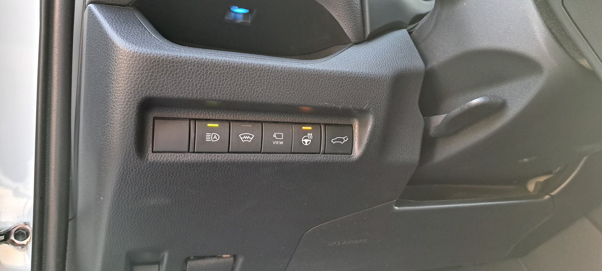 TOYOTA RAV-4 2.5 PHEV Platinum e-CVT 4WD-image-11