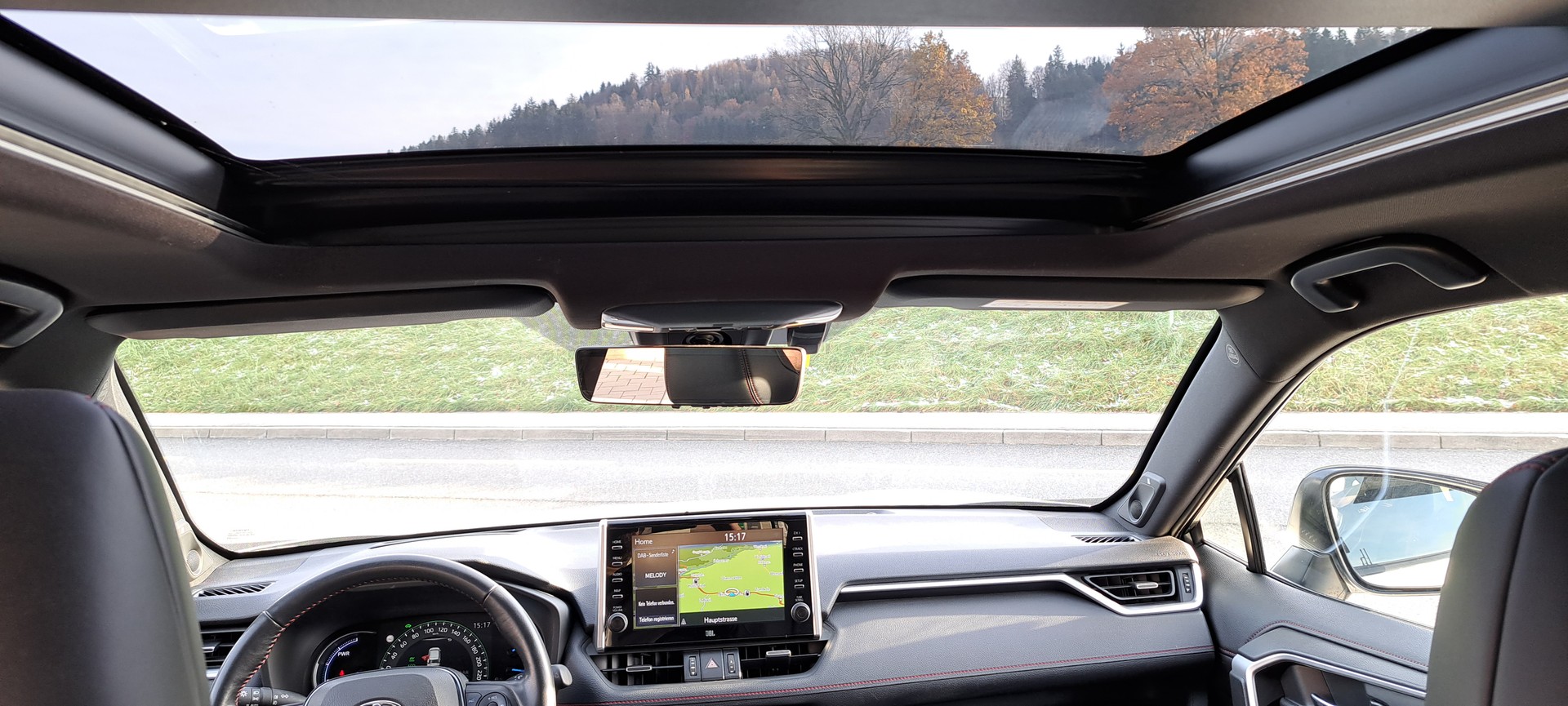 TOYOTA RAV-4 2.5 PHEV Platinum e-CVT 4WD-image-13
