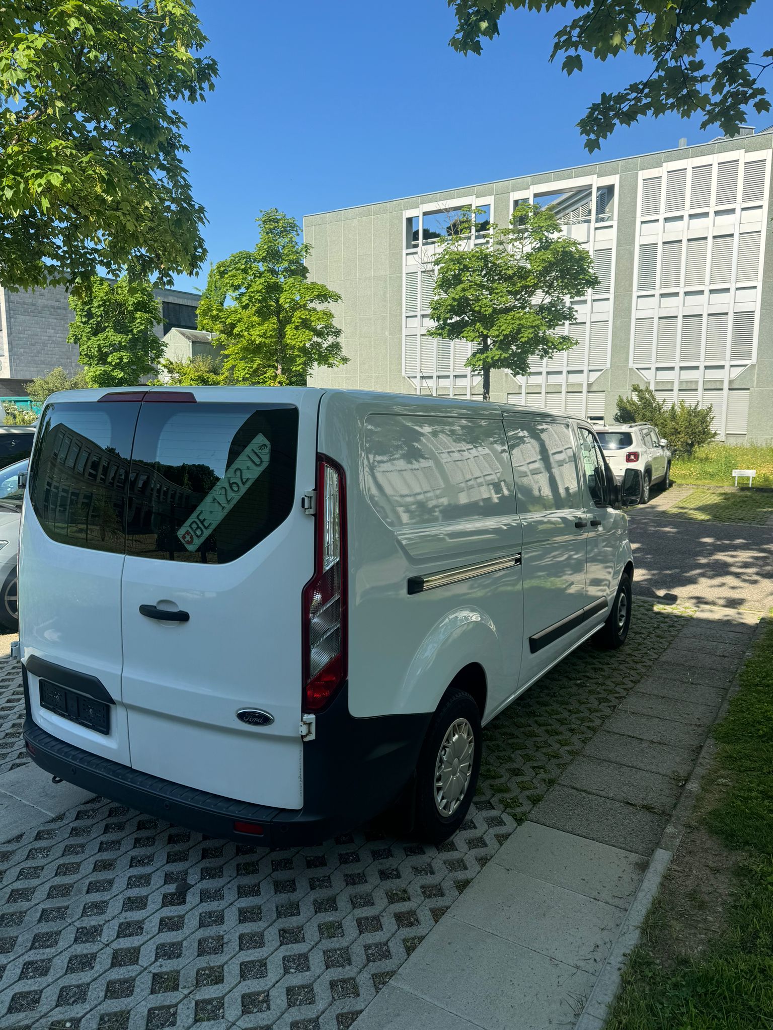 FORD Transit Custom Van 310 L2H1 Limited-image-3