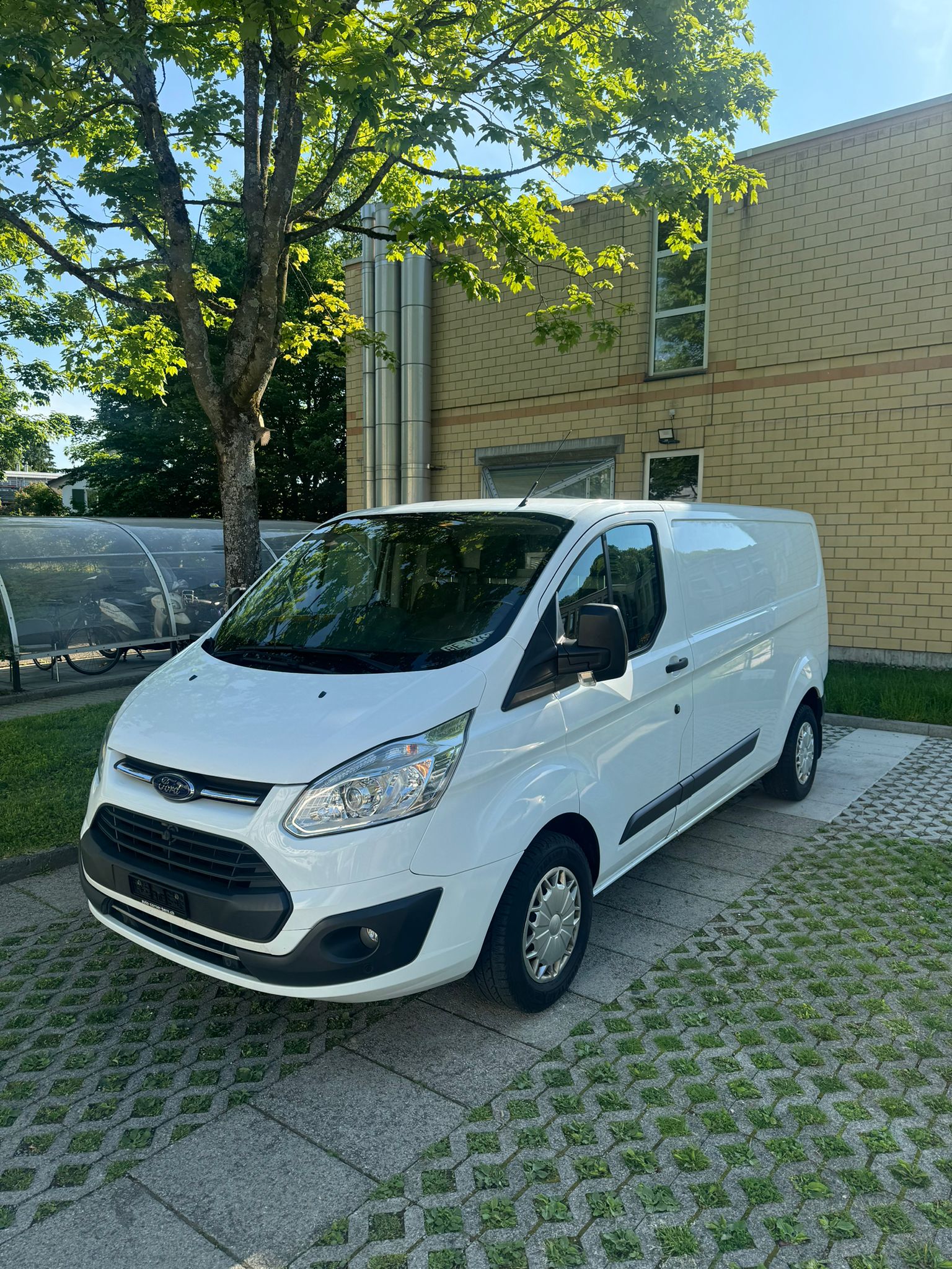 FORD Transit Custom Van 310 L2H1 Limited-image-1