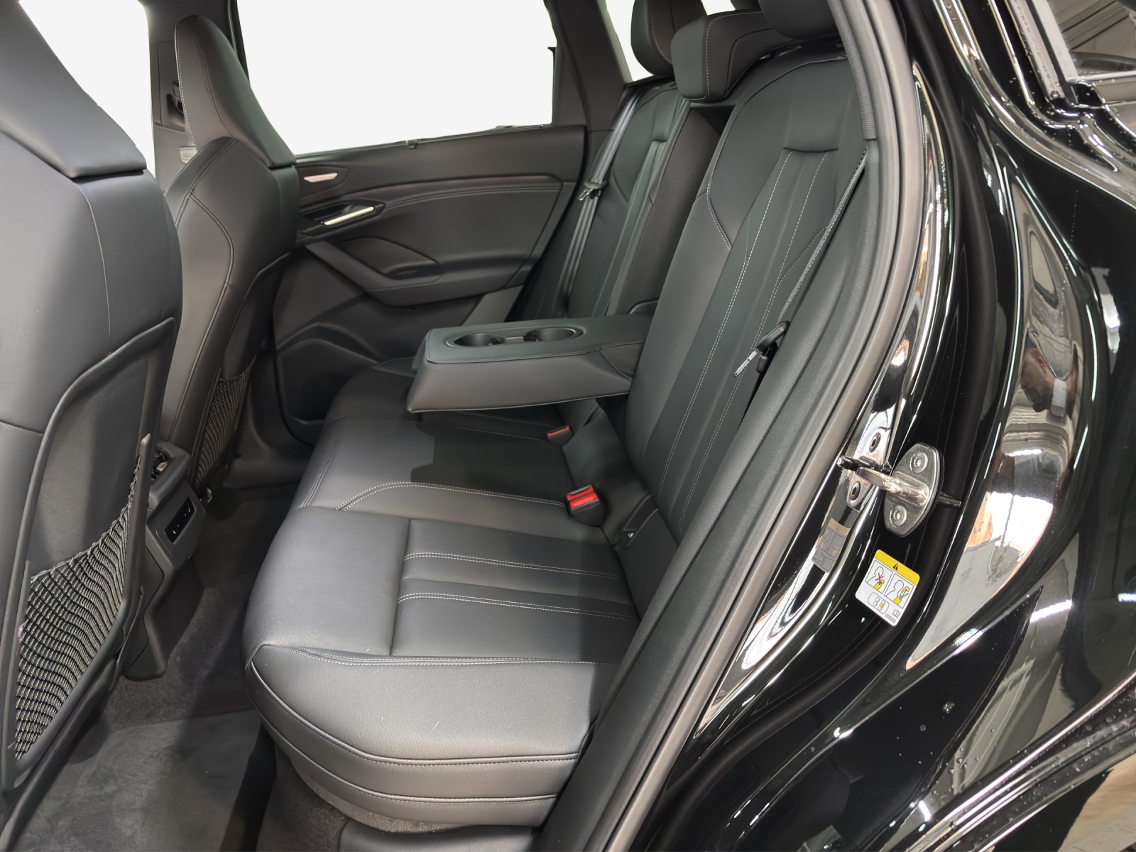 AUDI Q6 e-tron quattro-image-11