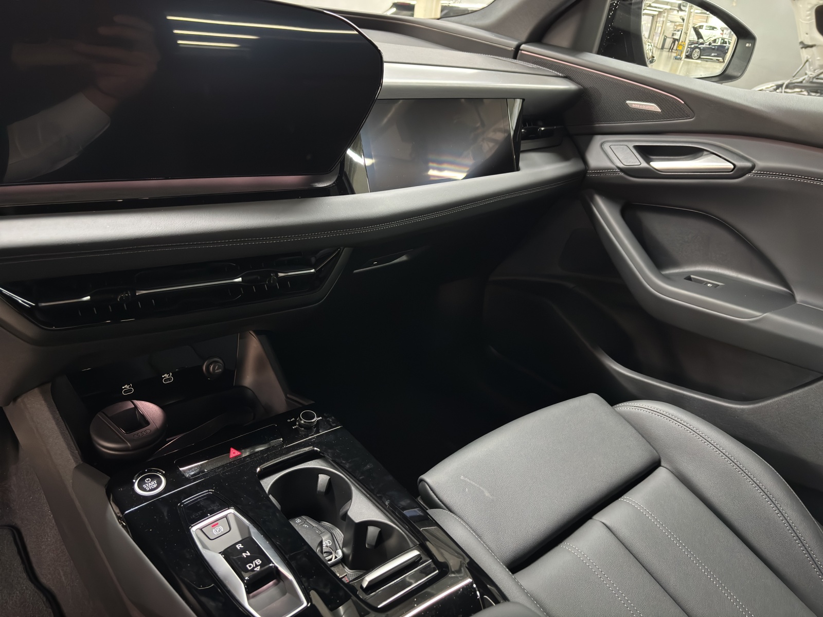 AUDI Q6 e-tron quattro-image-9