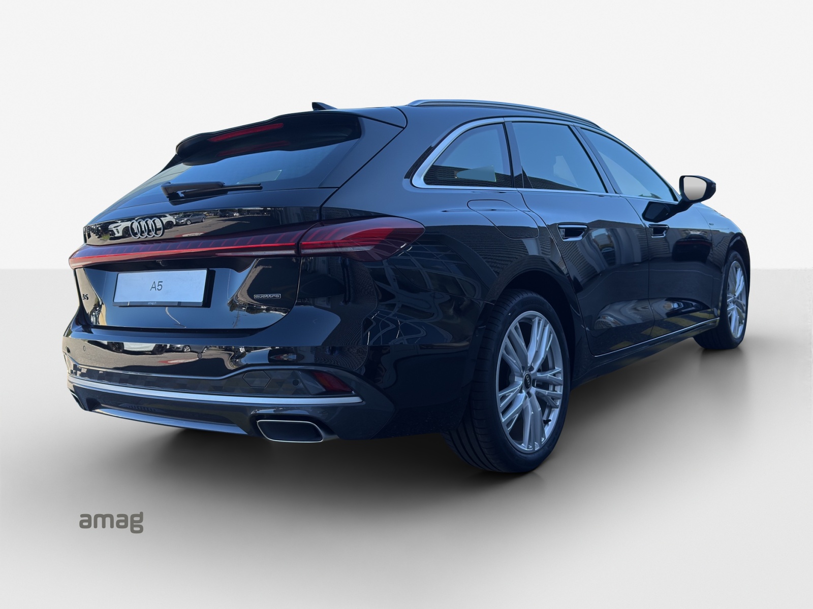 AUDI A5 Avant e-hybrid quattro Attraction 220 kW S tronic-image-4