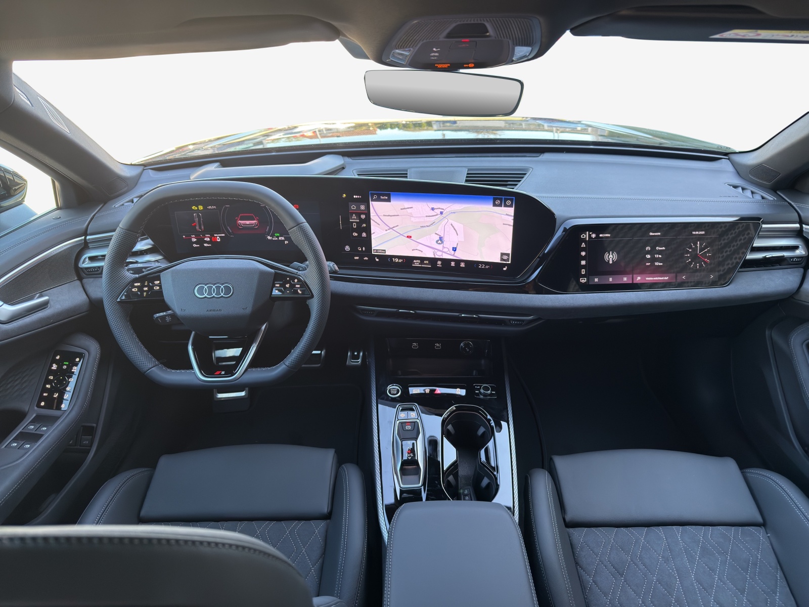 AUDI A5 Avant e-hybrid quattro Attraction 220 kW S tronic-image-8